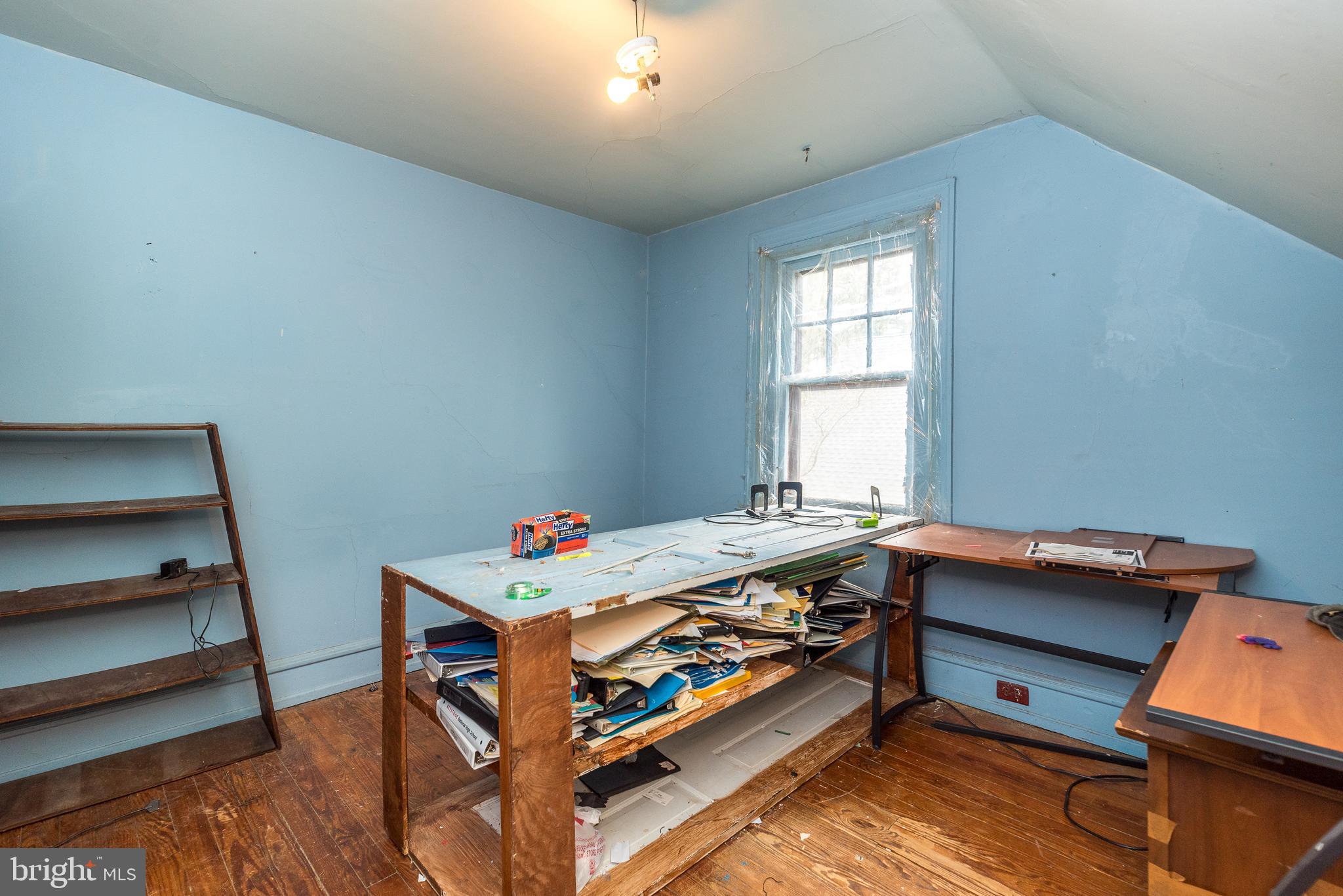 JENKINTOWN - Residential