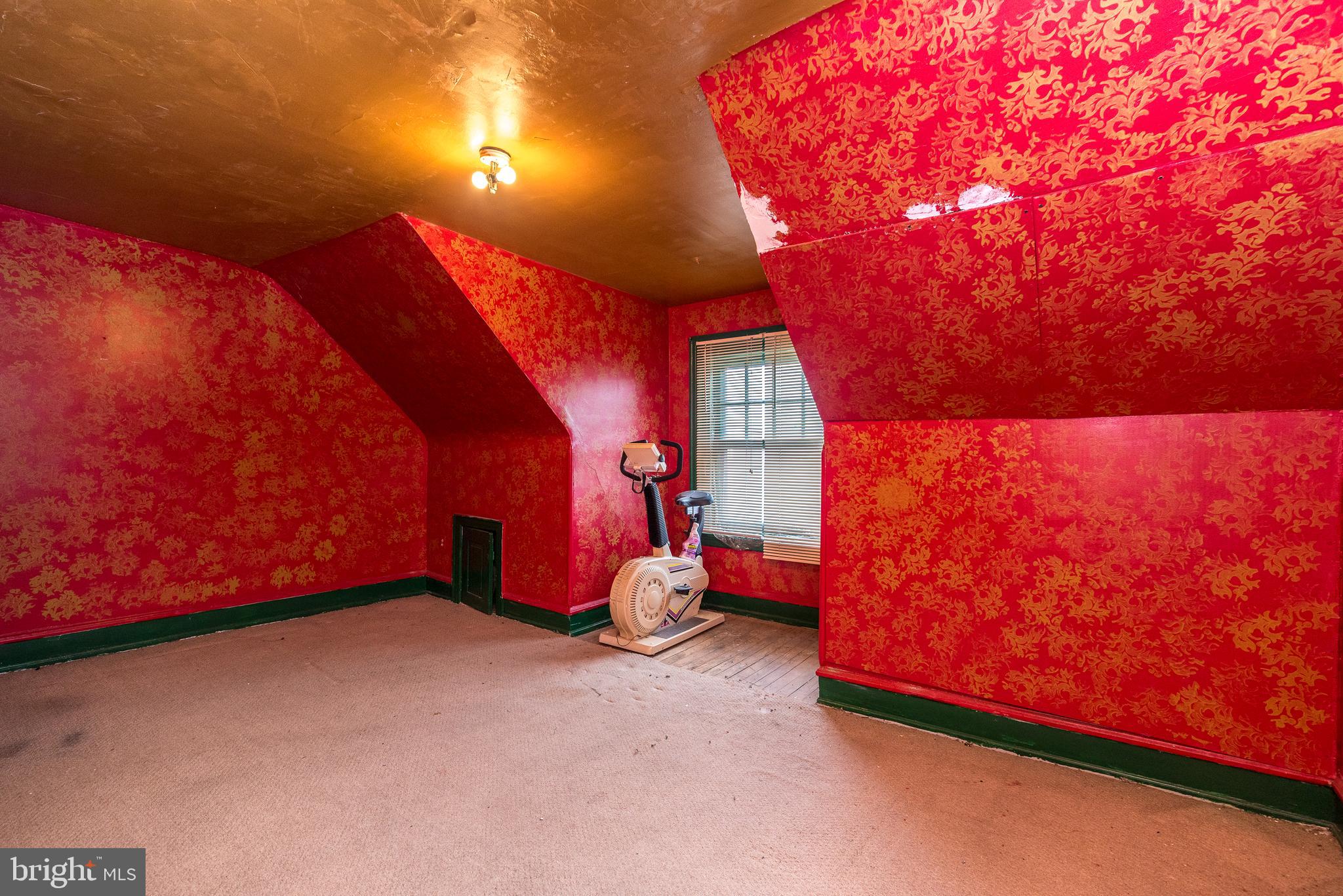 JENKINTOWN - Residential