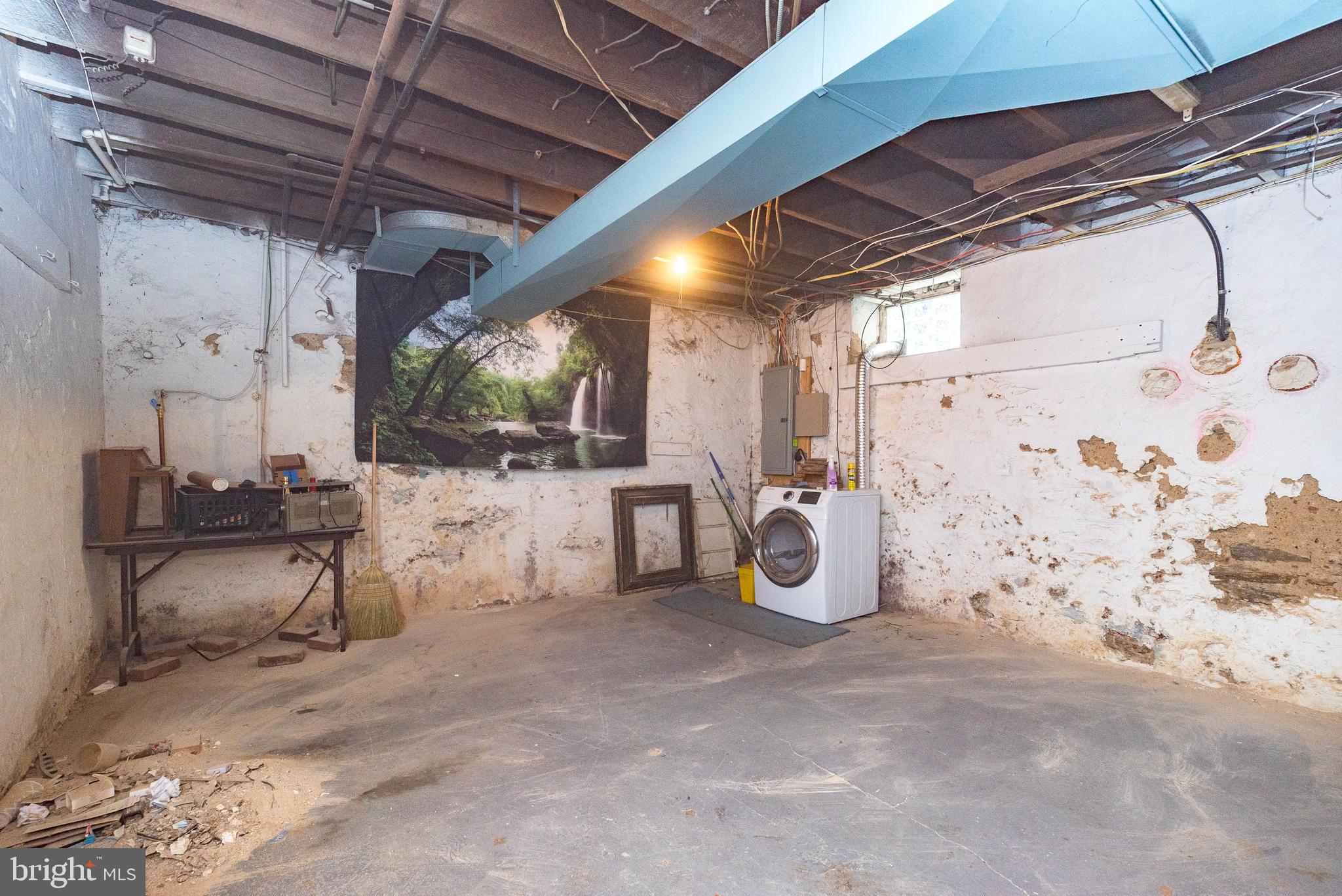 JENKINTOWN - Residential