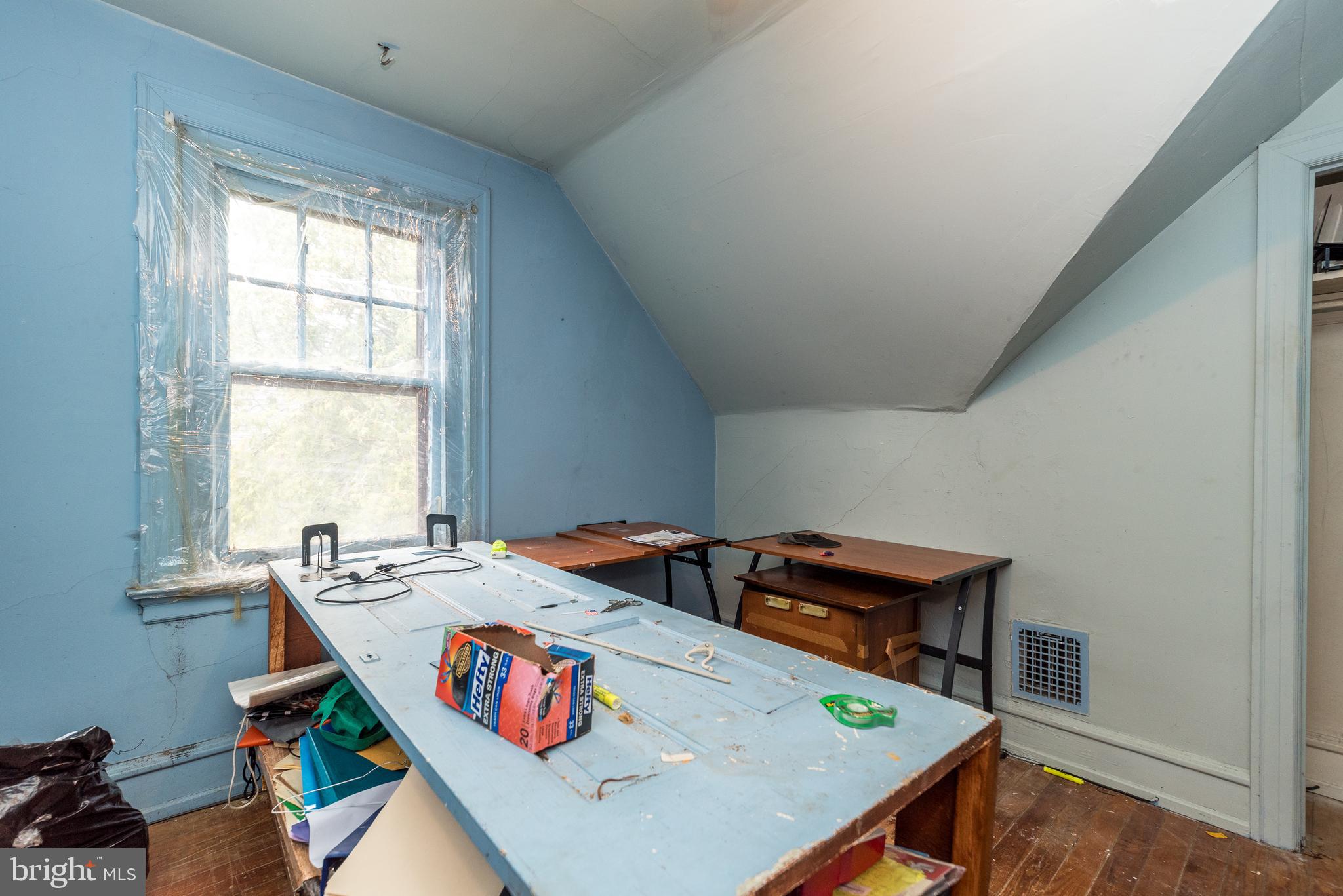 JENKINTOWN - Residential