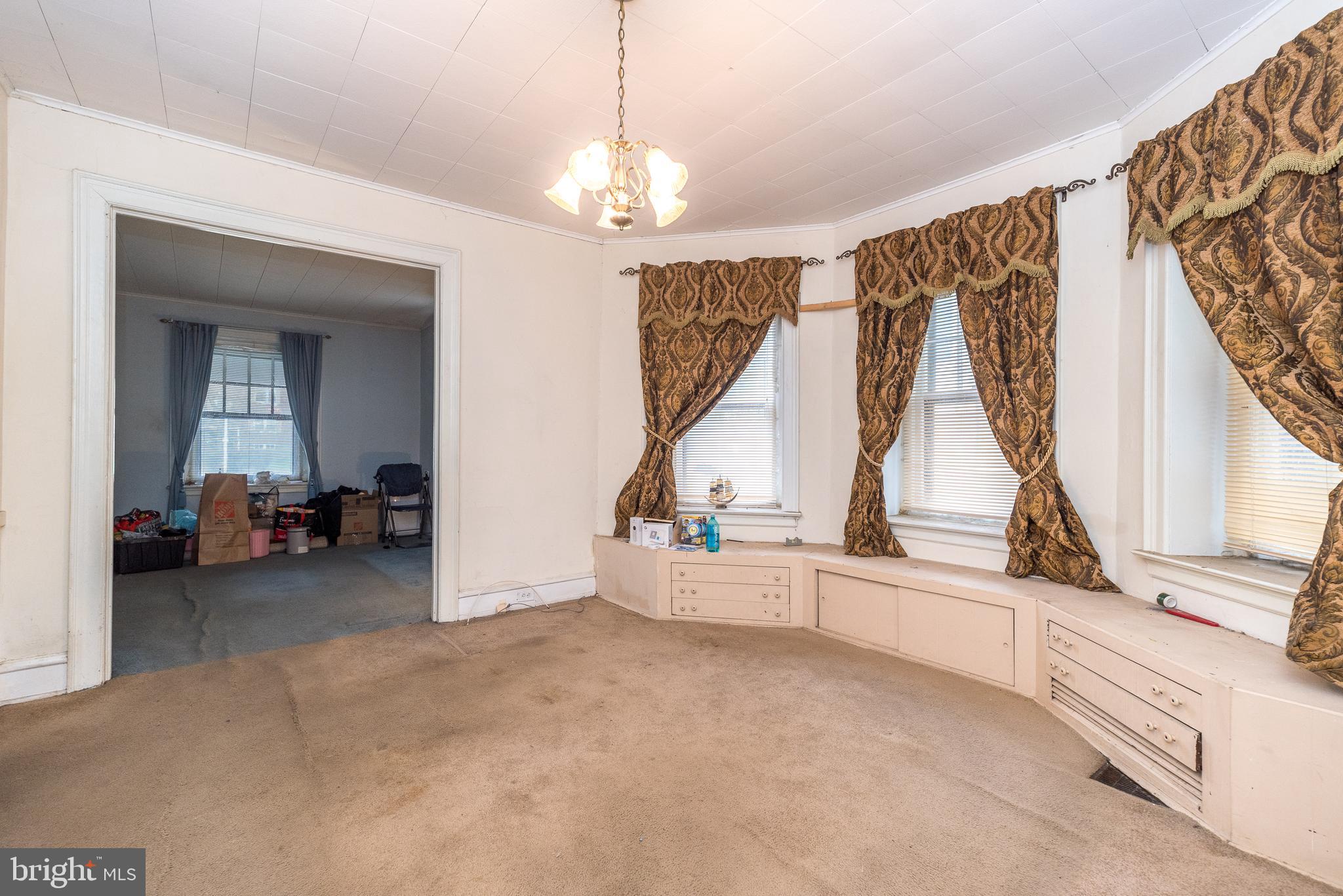 JENKINTOWN - Residential