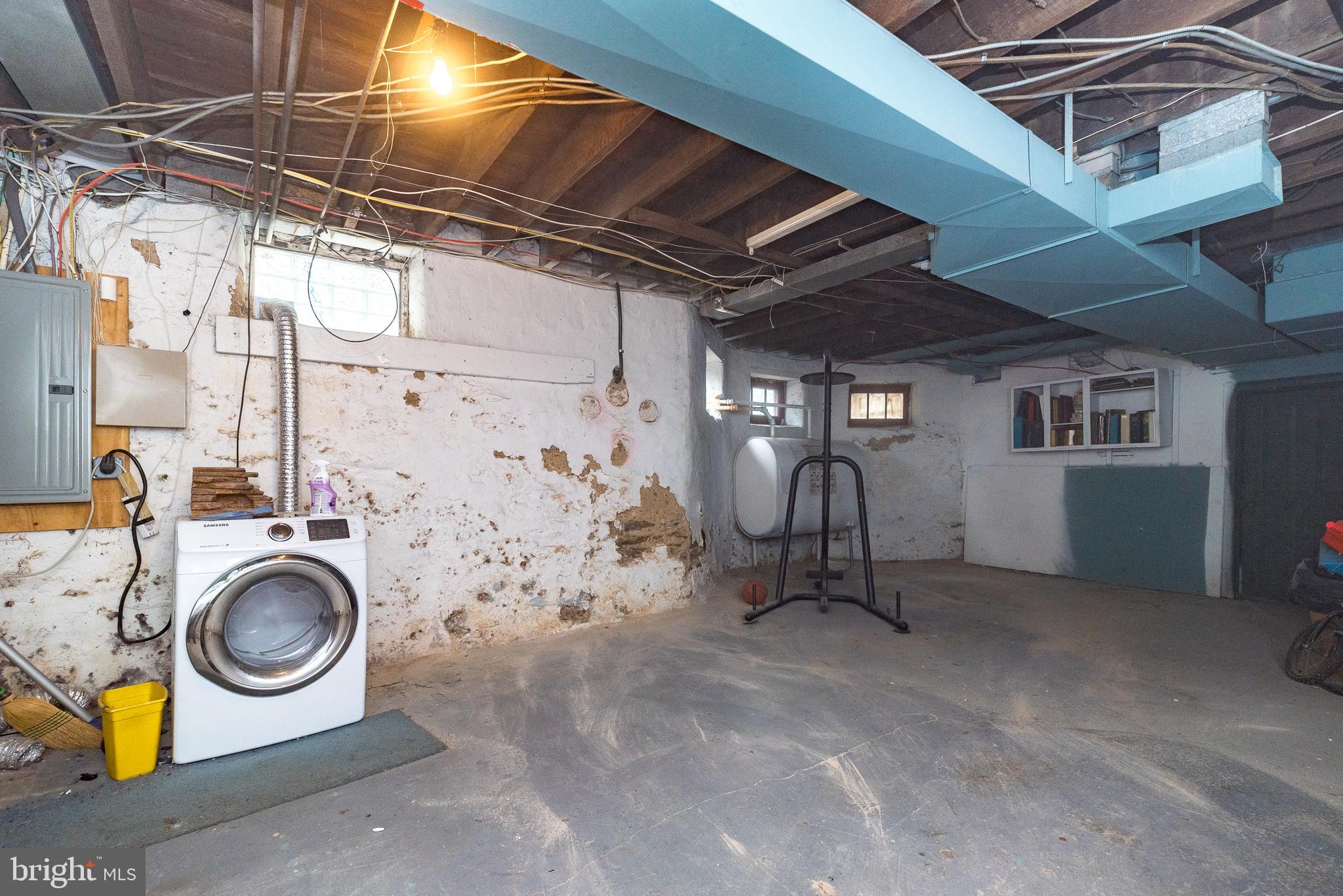 JENKINTOWN - Residential