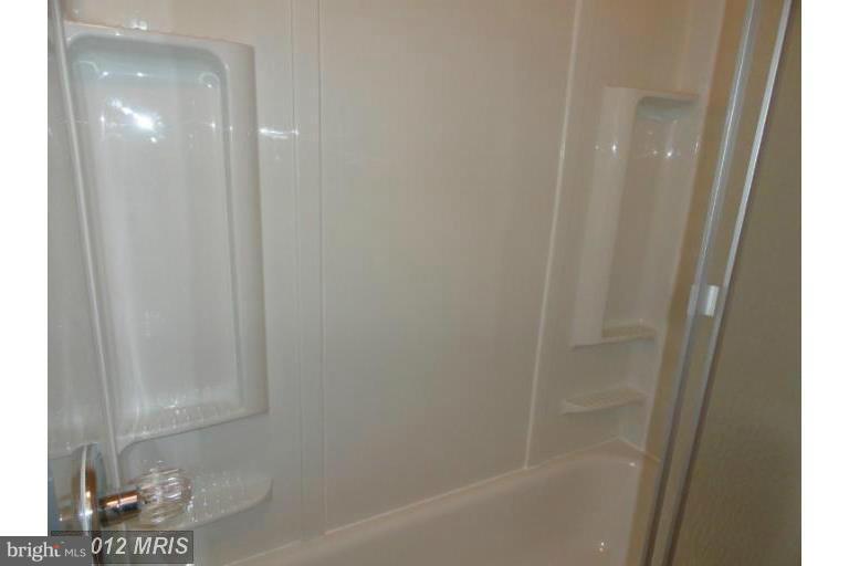 BAYVIEW - Residential Lease