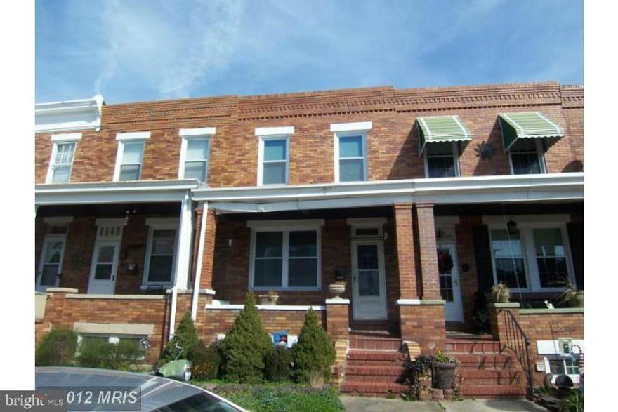 Updated porch front home has 2 bedrooms and 1 bathroom. Wall to wall carpet, newer kitchen with stainless steel appliances (dishwasher, refrigerator/freezer, ventilation hood) and ceramic flooring. Spacious, unfinished basement is good for storage and has washer/dryer. Large fenced-in rear yard. Close to I95 and downtown Baltimore. Walking distance to Johns Hopkins Bayview.