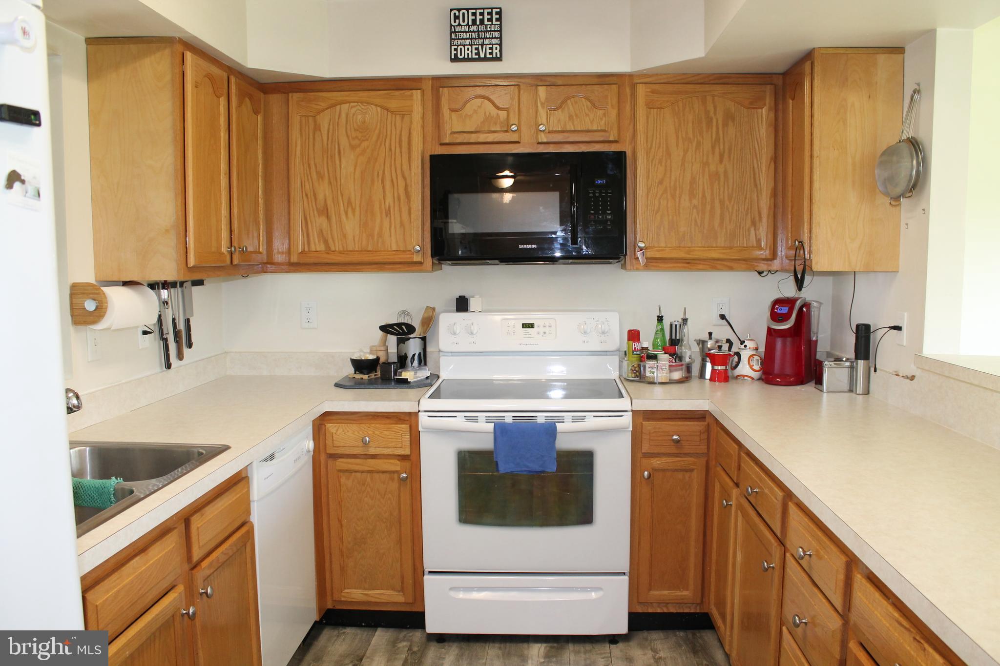 TOWNES OF TOPAZ - Residential