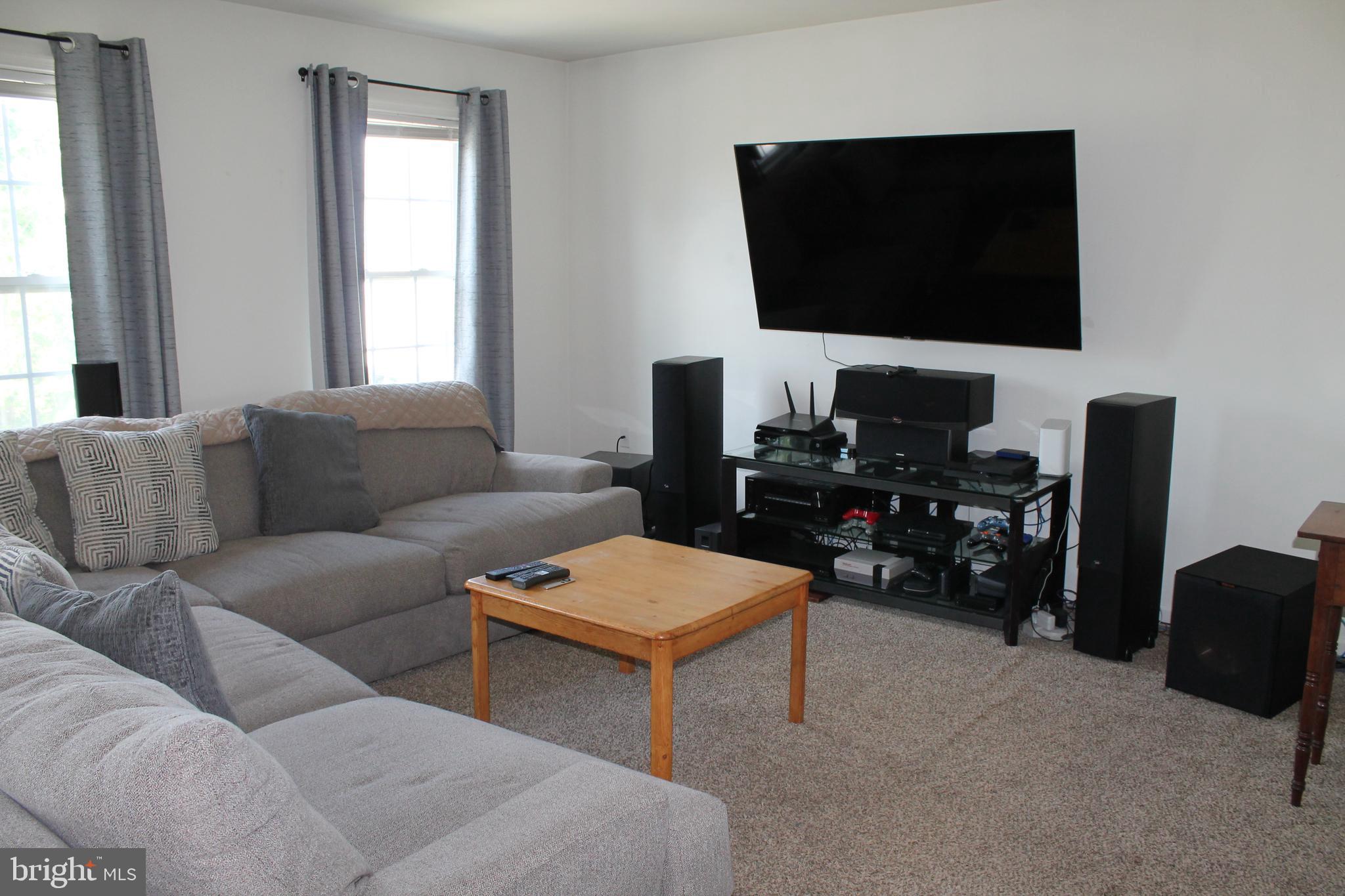 TOWNES OF TOPAZ - Residential