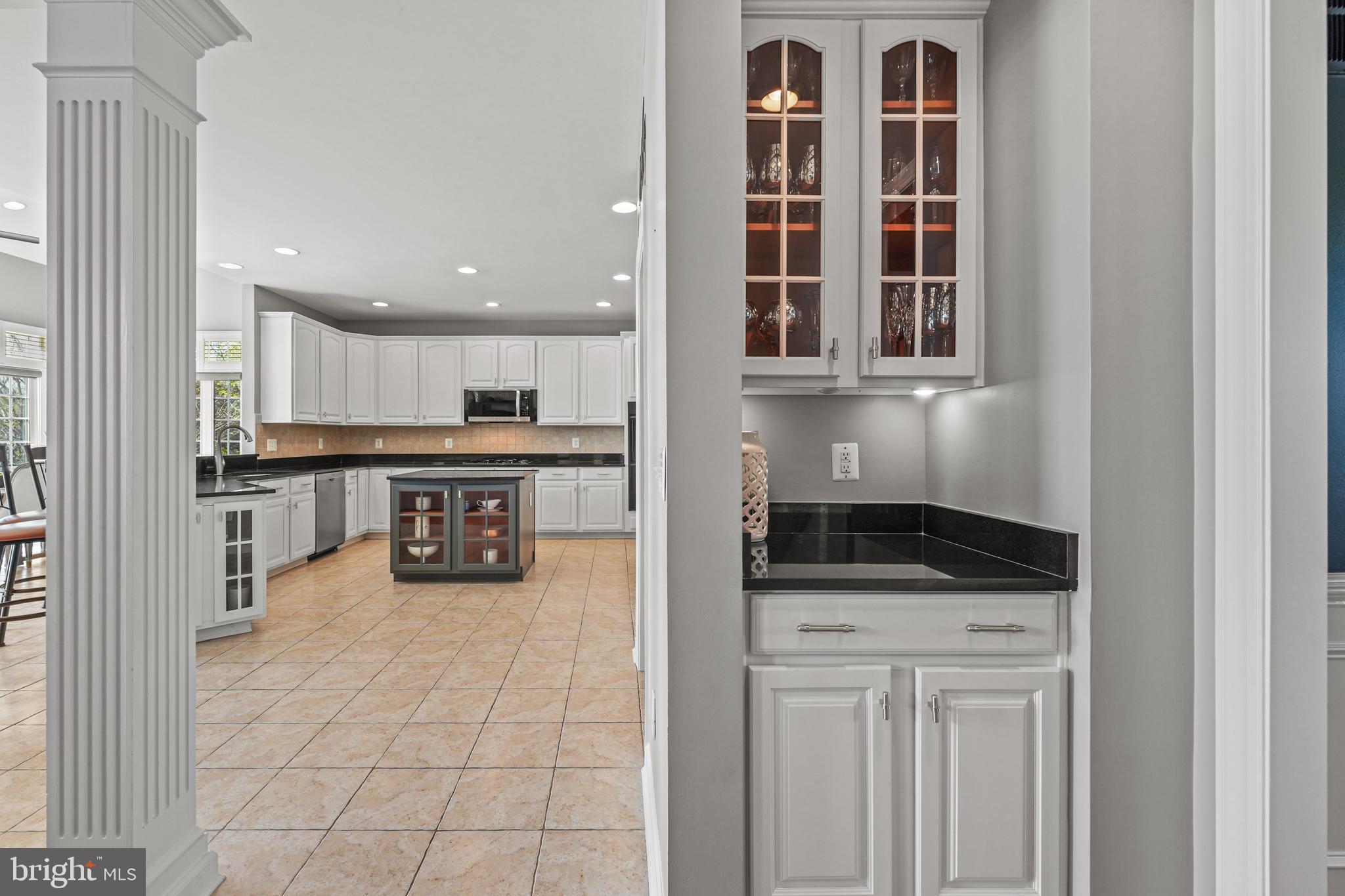 LANSDOWNE ON THE POTOMAC - Residential