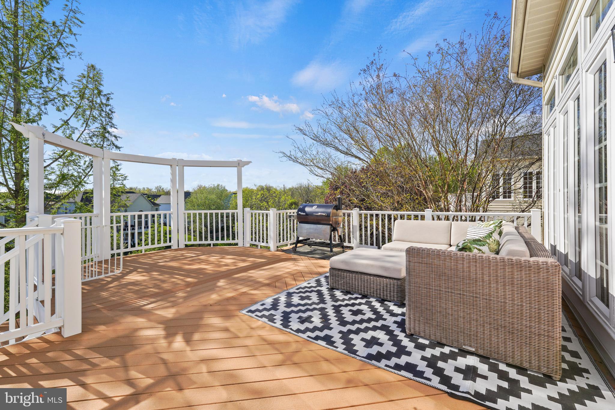 LANSDOWNE ON THE POTOMAC - Residential