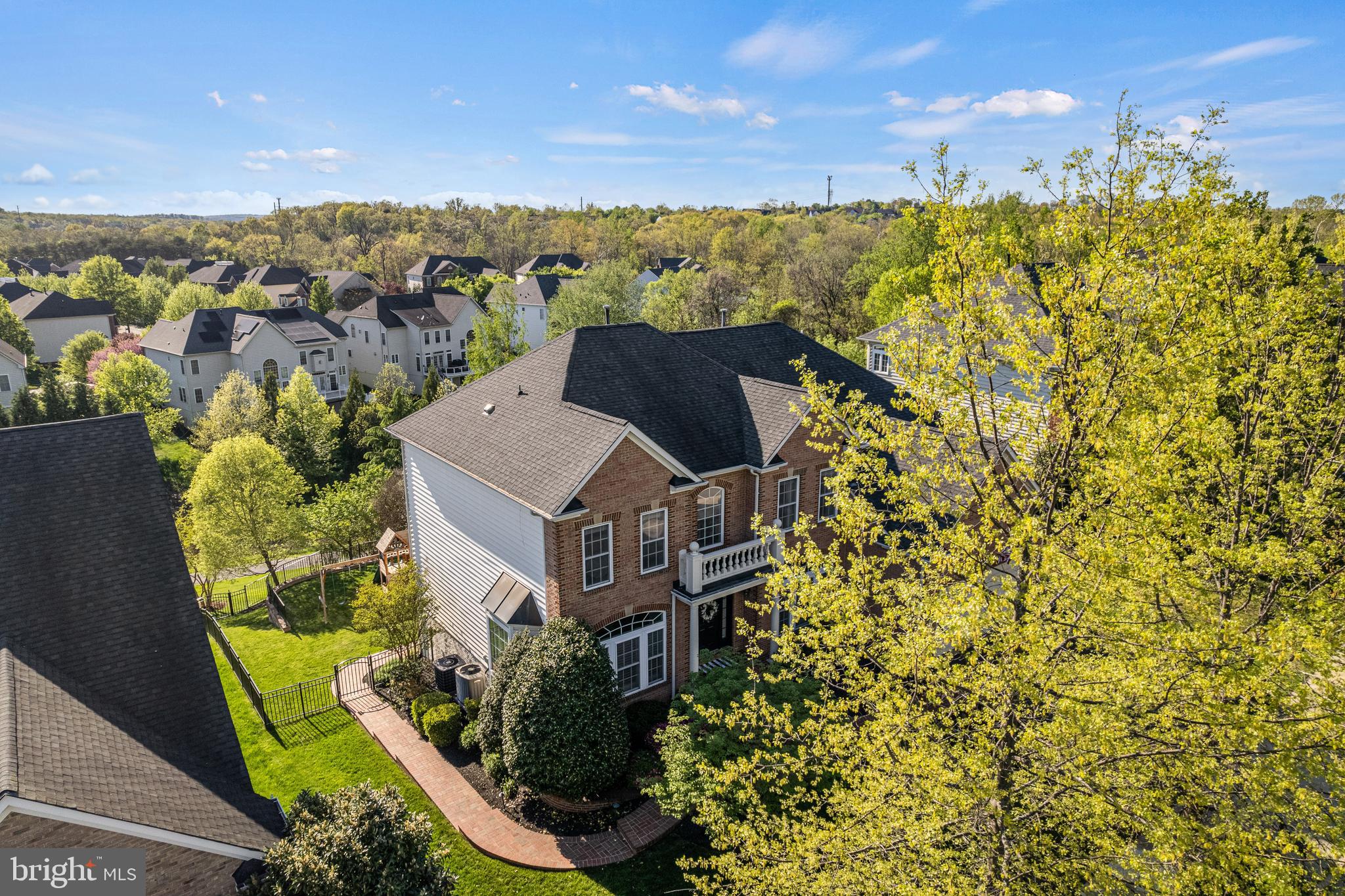 LANSDOWNE ON THE POTOMAC - Residential