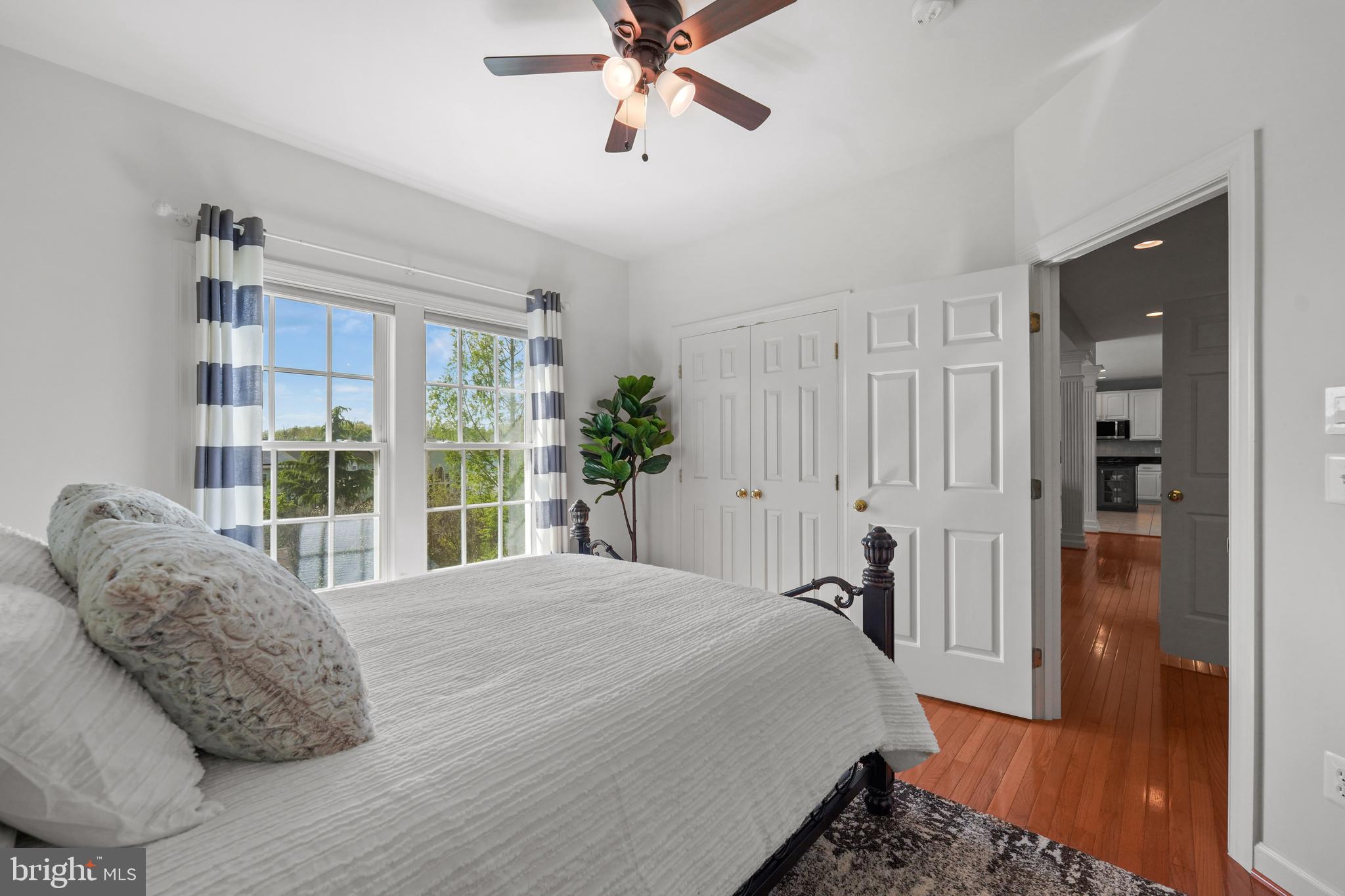 LANSDOWNE ON THE POTOMAC - Residential