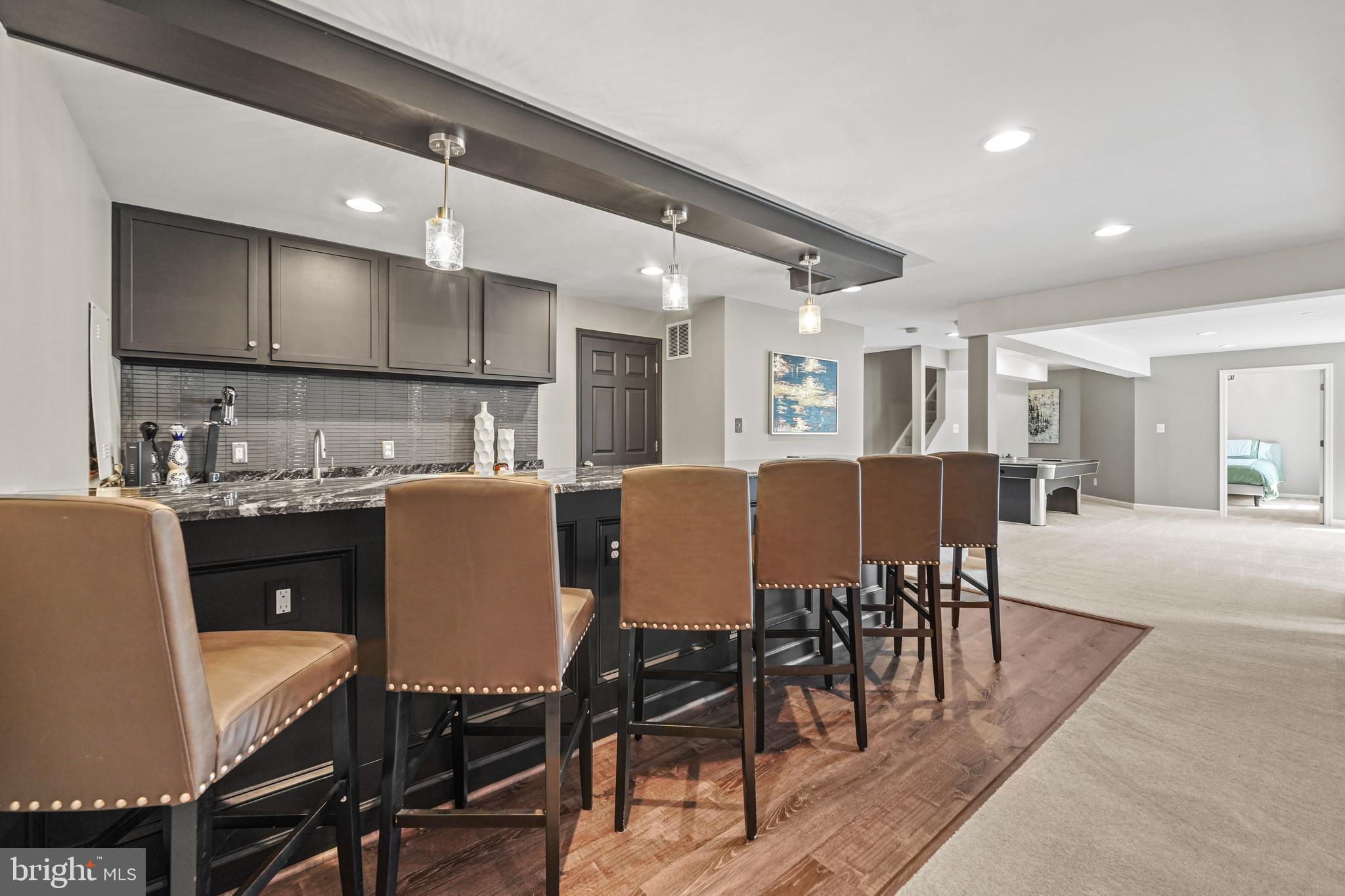 LANSDOWNE ON THE POTOMAC - Residential