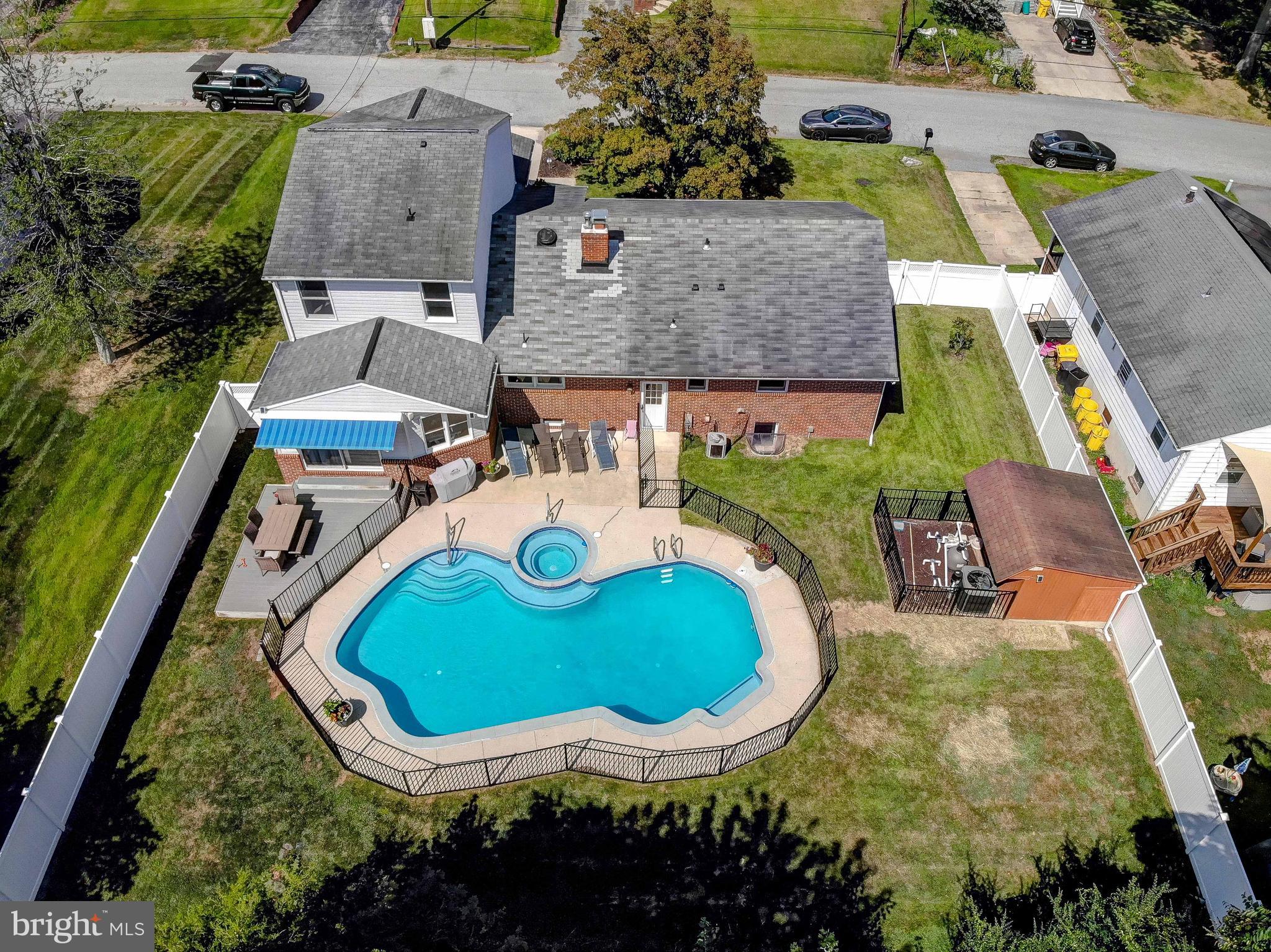 CEDARHURST - Residential