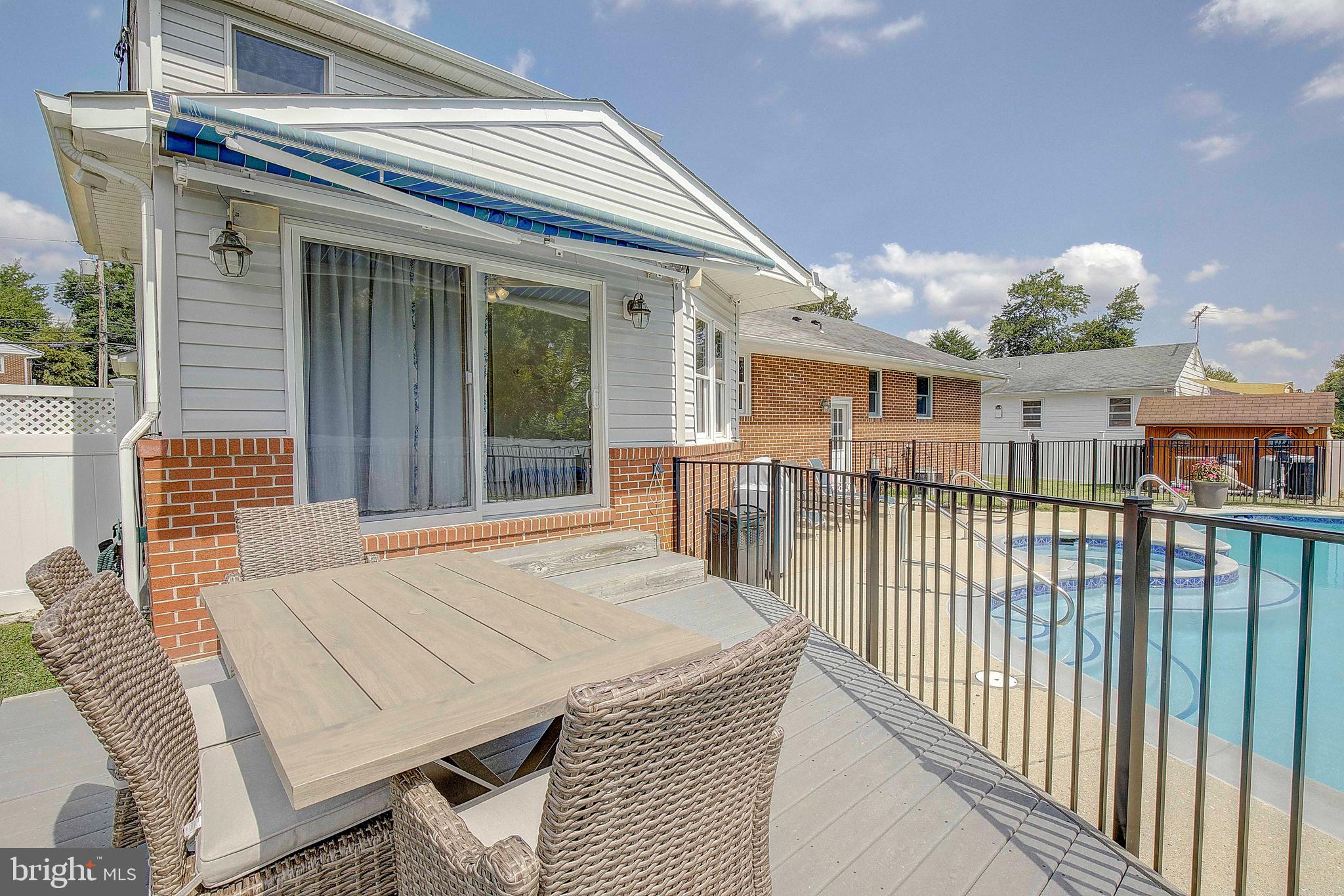 CEDARHURST - Residential