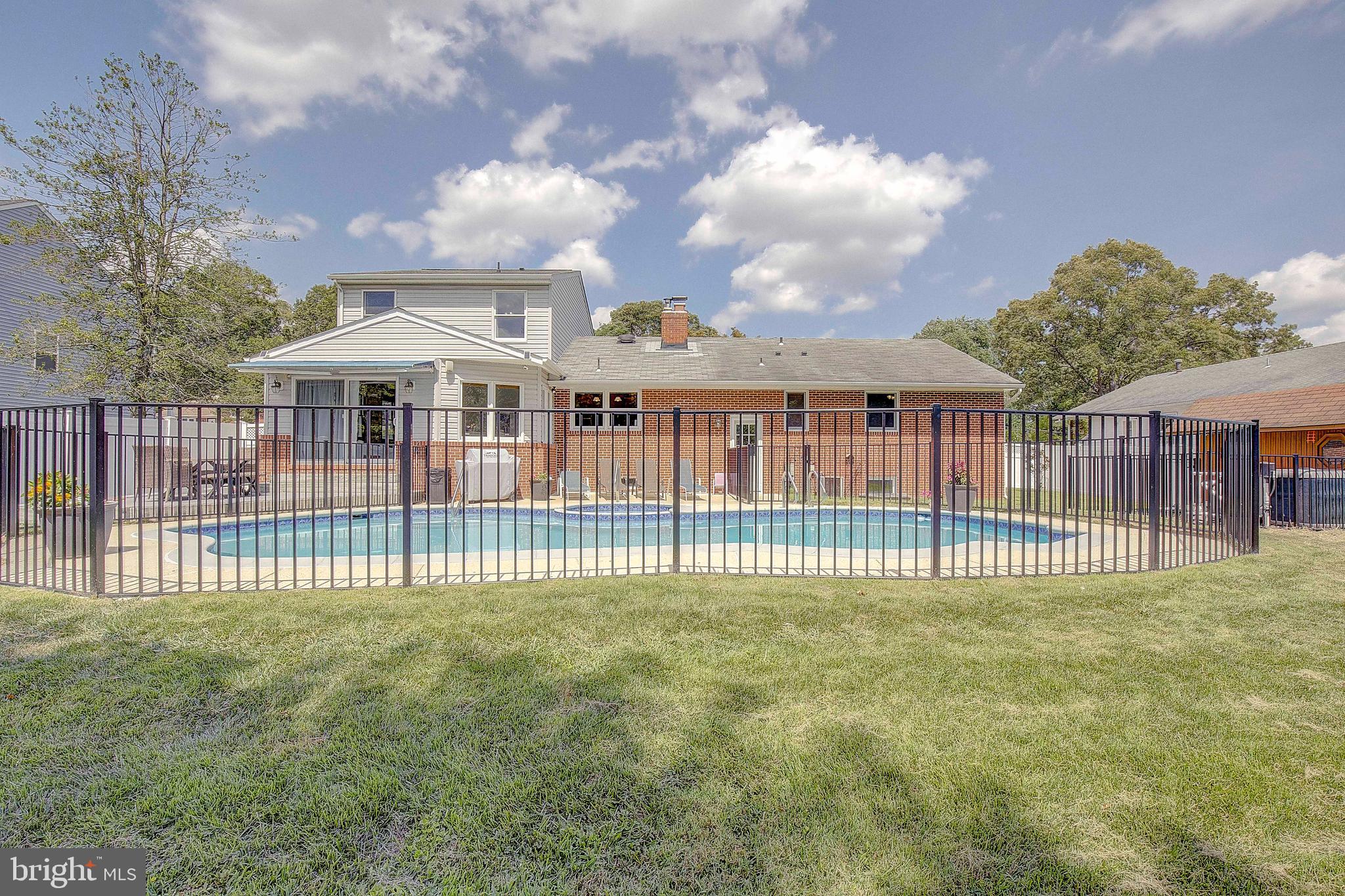 CEDARHURST - Residential