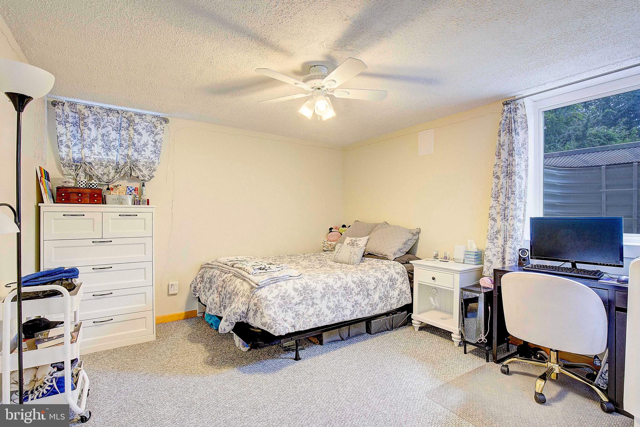 CEDARHURST - Residential