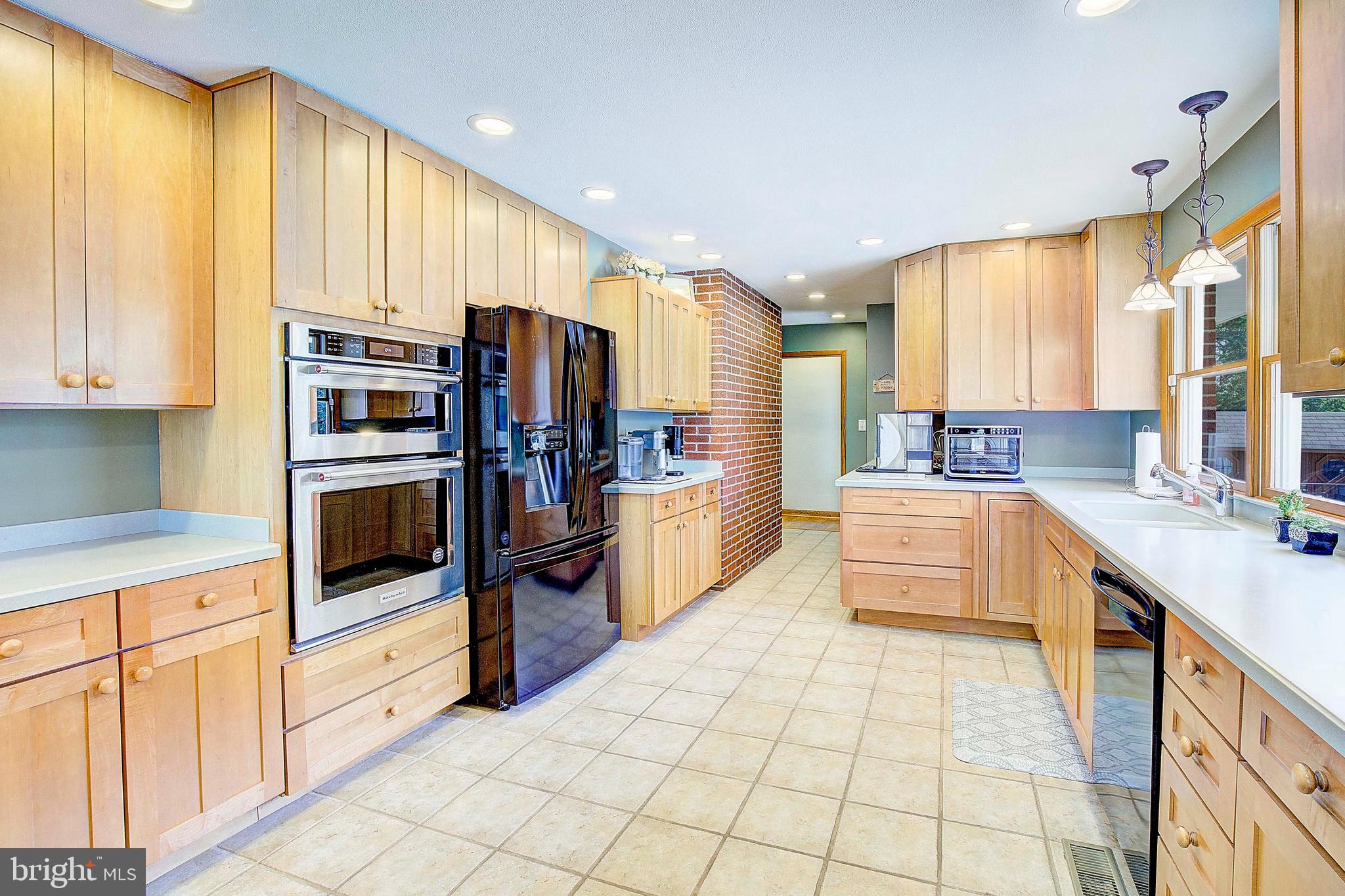 CEDARHURST - Residential