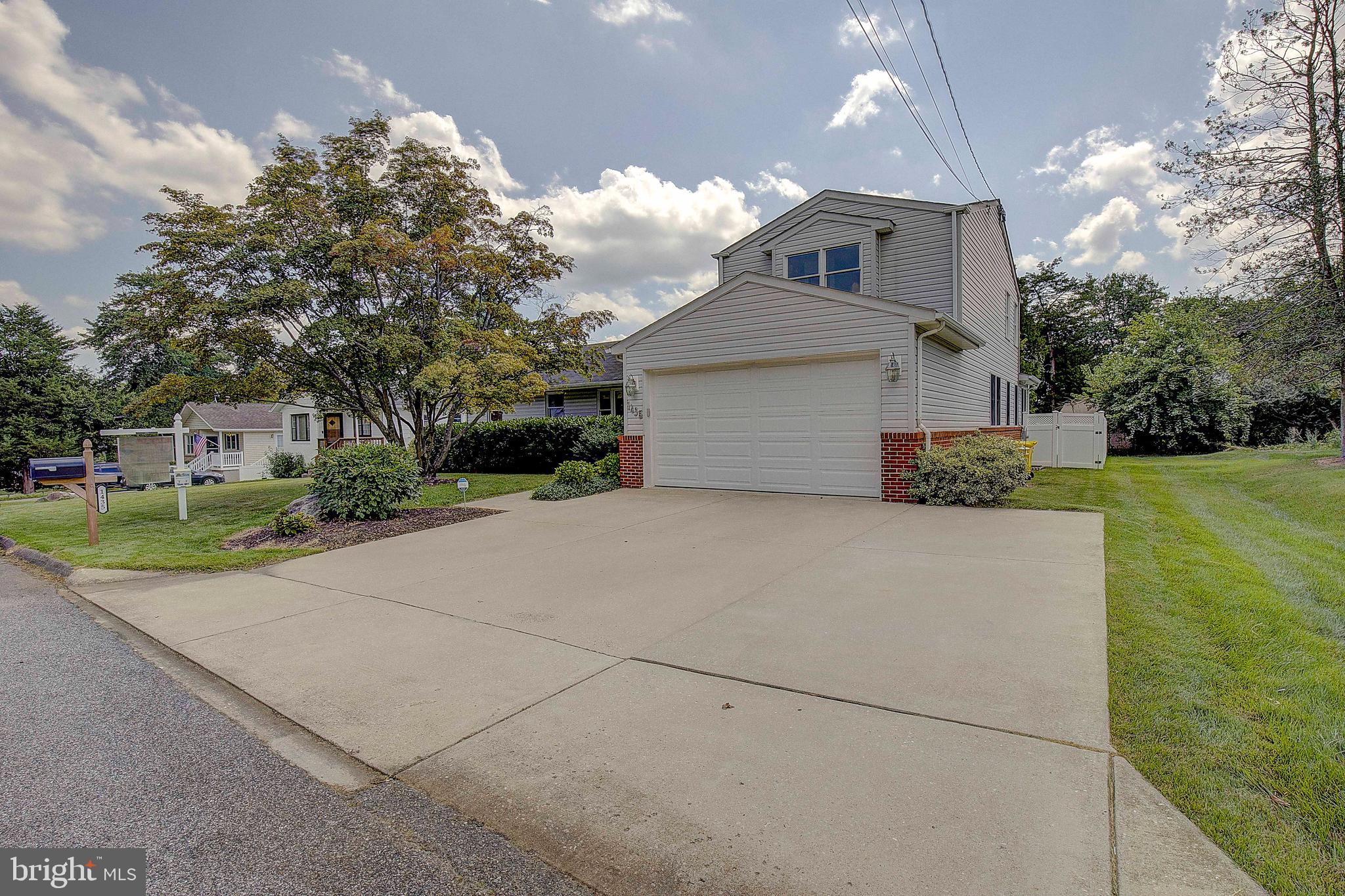 CEDARHURST - Residential