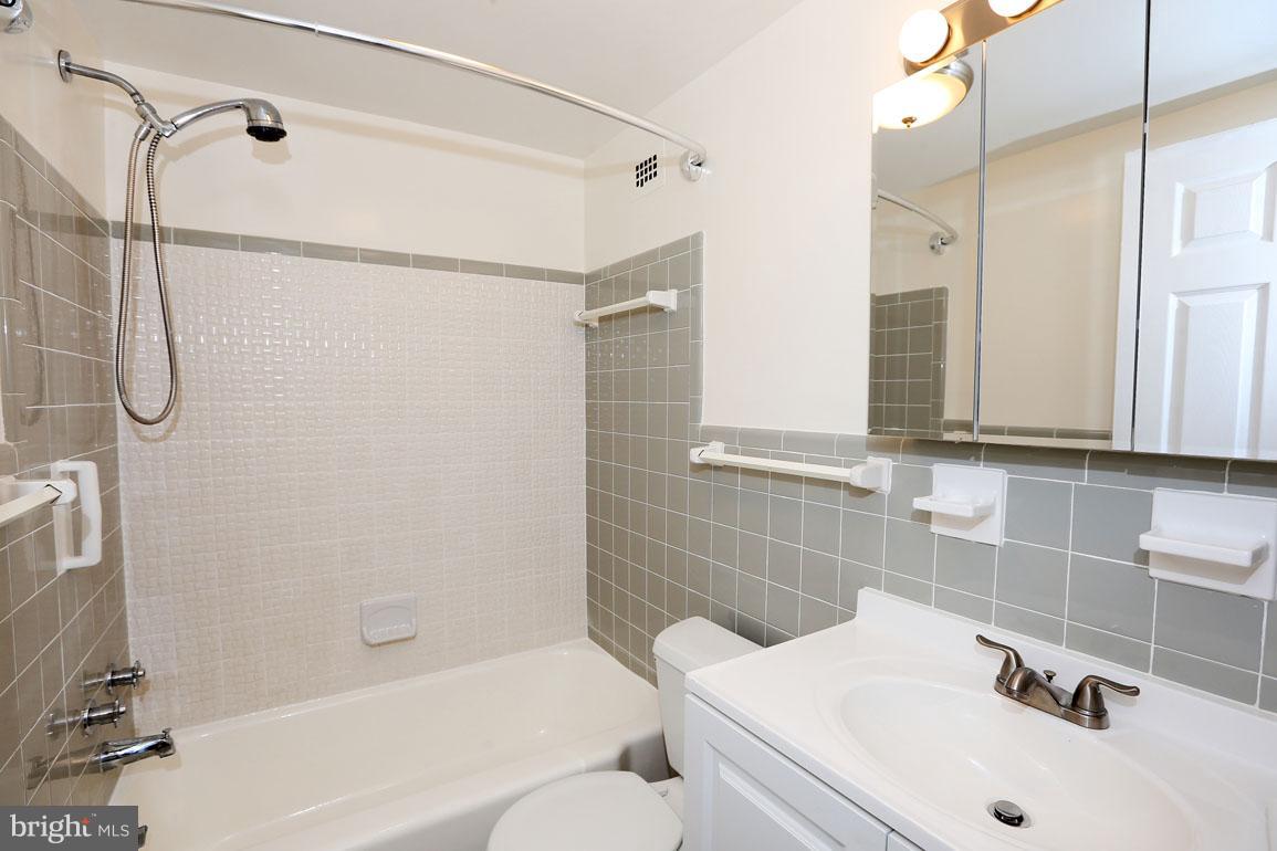 GROSVENOR PARK - Residential