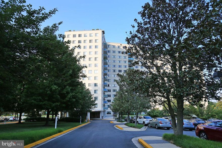 Beautifully renovated unit with exquisite detailing! And what a location! Minutes away from Metro, bus stop, , 270, 495,355. So close to Pike and Rose with its trendy restaurants and shops.Lovely pool, tot lot and exercise  room; Condo fee includes all utilities.