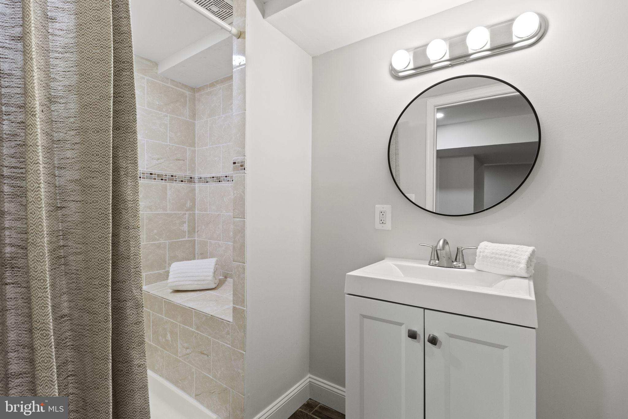 PARKVILLE - Residential