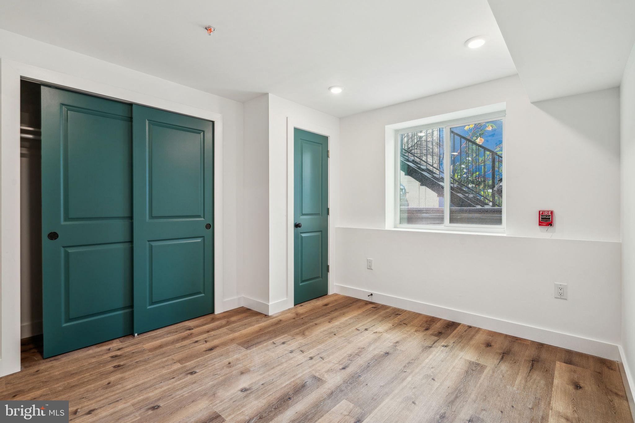 TEMPLE UNIVERSITY - Residential Lease