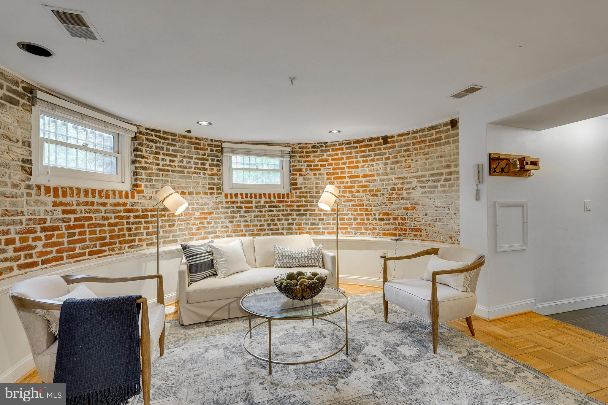 1938 BILTMORE STREET NW D