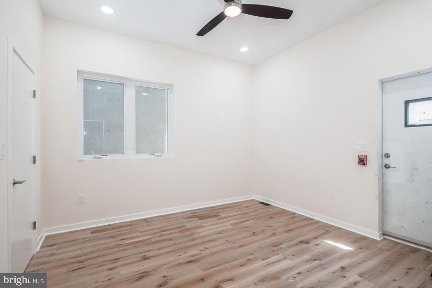 QUEEN VILLAGE - Residential Lease