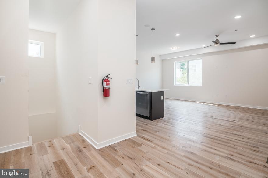 QUEEN VILLAGE - Residential Lease