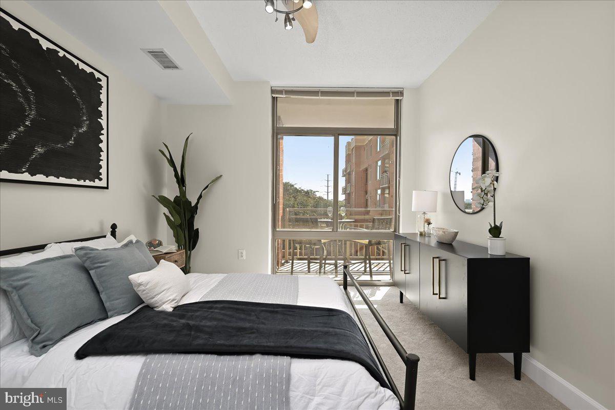 ECLIPSE ON CENTER PARK - Residential