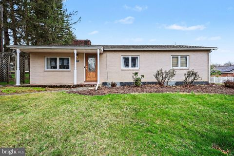 Homes For Sale - 2708 Mill Road<br/> MECHANICSBURG, PA 17055