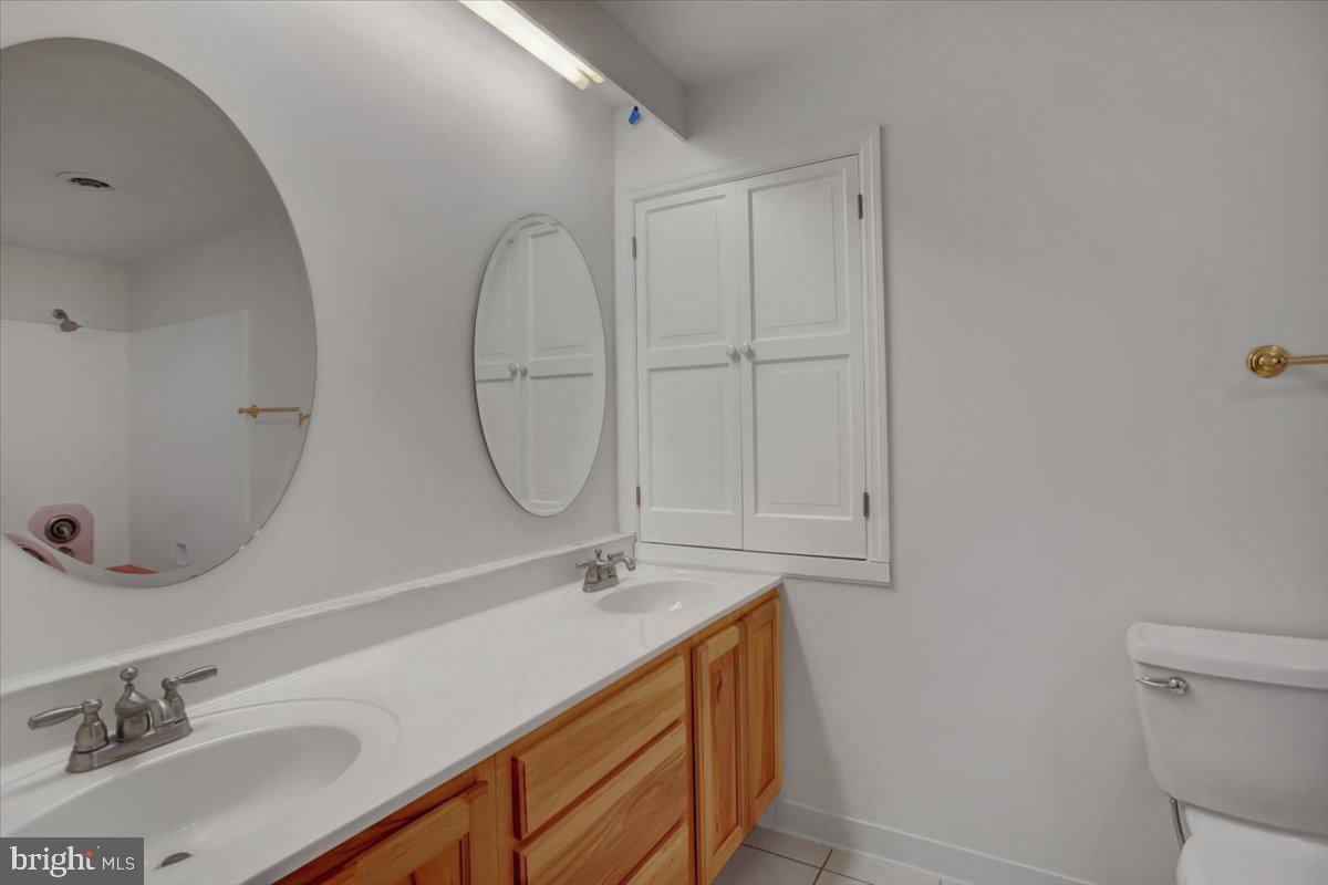 SOUTH GUILFORD - Residential