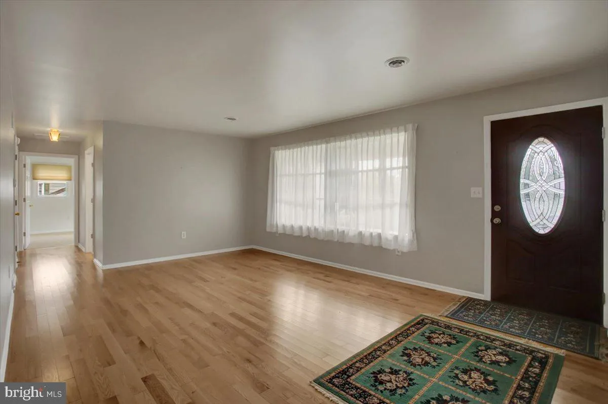 Chambersburg, Pennsylvania 17202, United States, 3 Bedrooms Bedrooms, ,3 BathroomsBathrooms,Residential,Active,190436