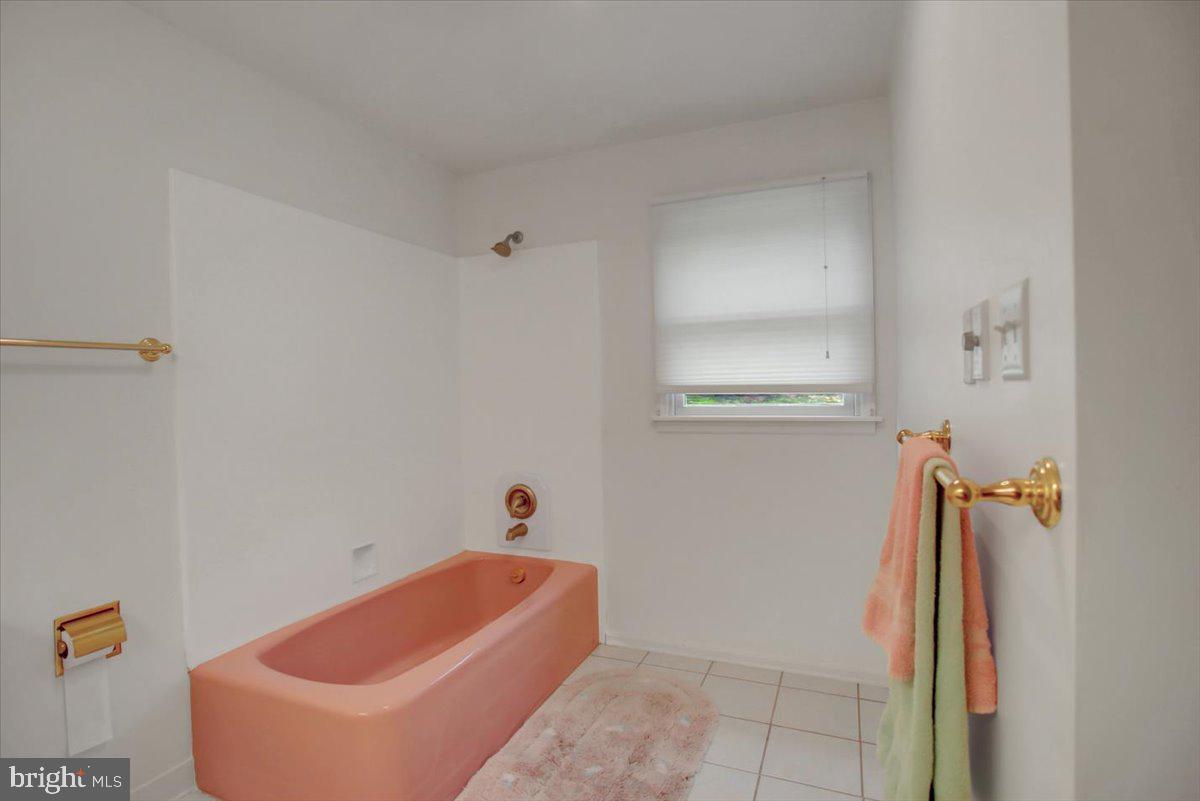 SOUTH GUILFORD - Residential