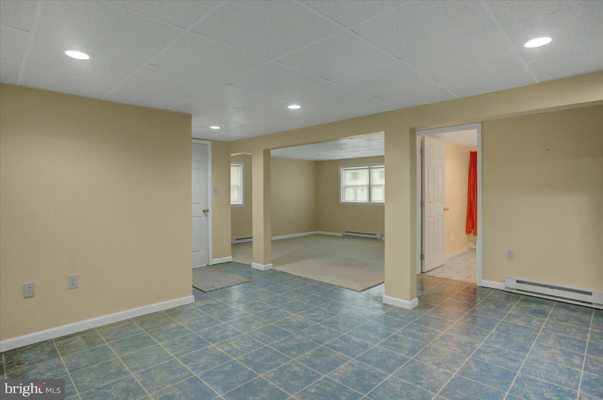 SOUTH GUILFORD - Residential