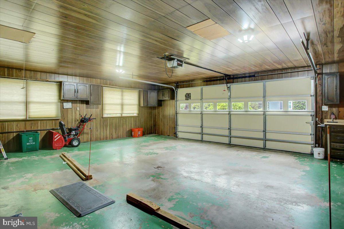 SOUTH GUILFORD - Residential