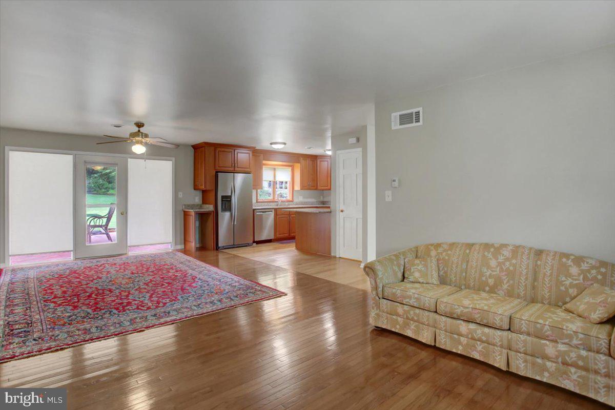 SOUTH GUILFORD - Residential