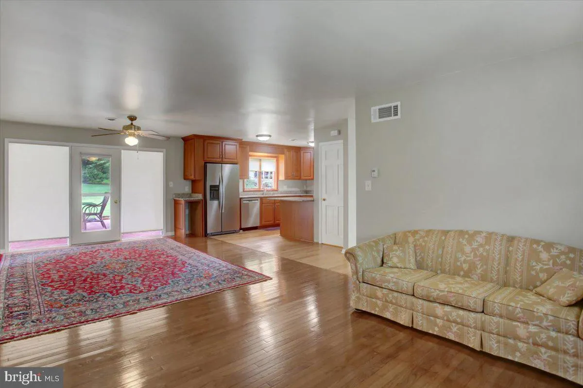 Chambersburg, Pennsylvania 17202, United States, 3 Bedrooms Bedrooms, ,3 BathroomsBathrooms,Residential,Active,190436