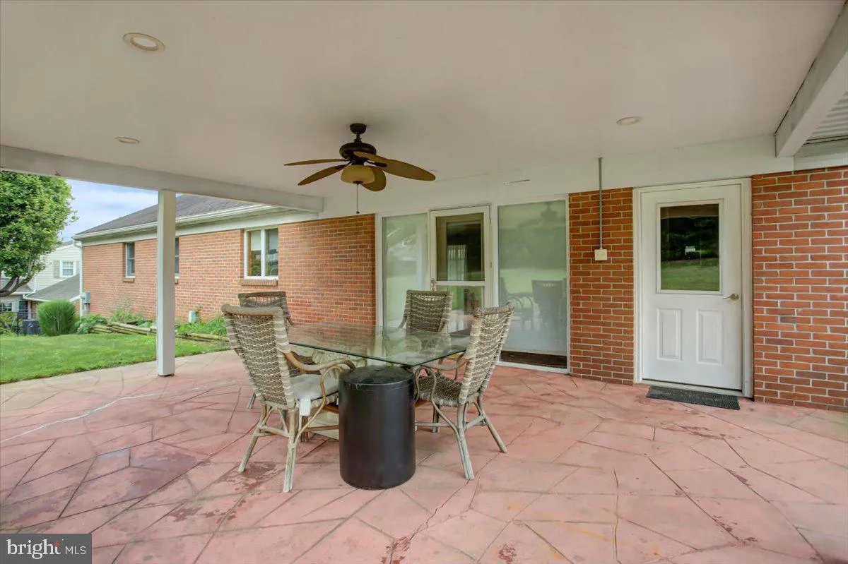 Chambersburg, Pennsylvania 17202, United States, 3 Bedrooms Bedrooms, ,3 BathroomsBathrooms,Residential,Active,190436