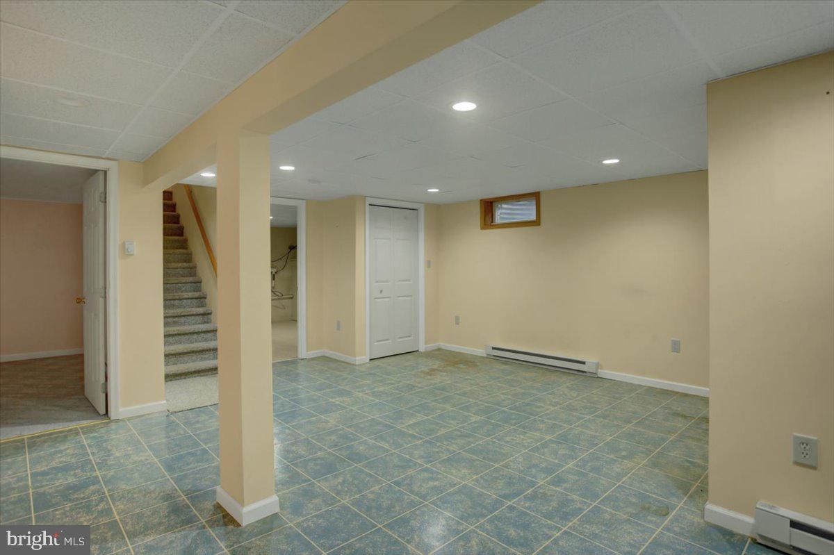 SOUTH GUILFORD - Residential