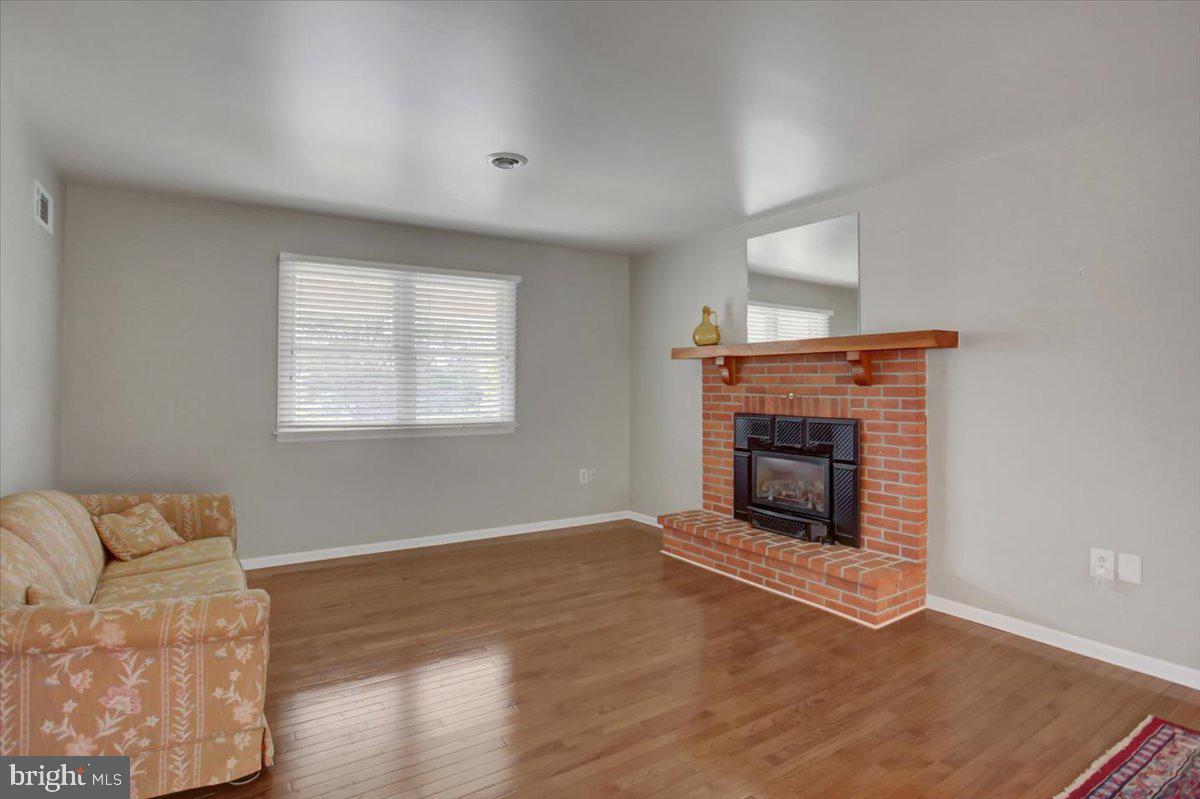 SOUTH GUILFORD - Residential