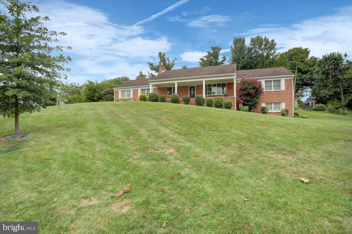 Chambersburg, Pennsylvania 17202, United States, 3 Bedrooms Bedrooms, ,3 BathroomsBathrooms,Residential,Active,190436