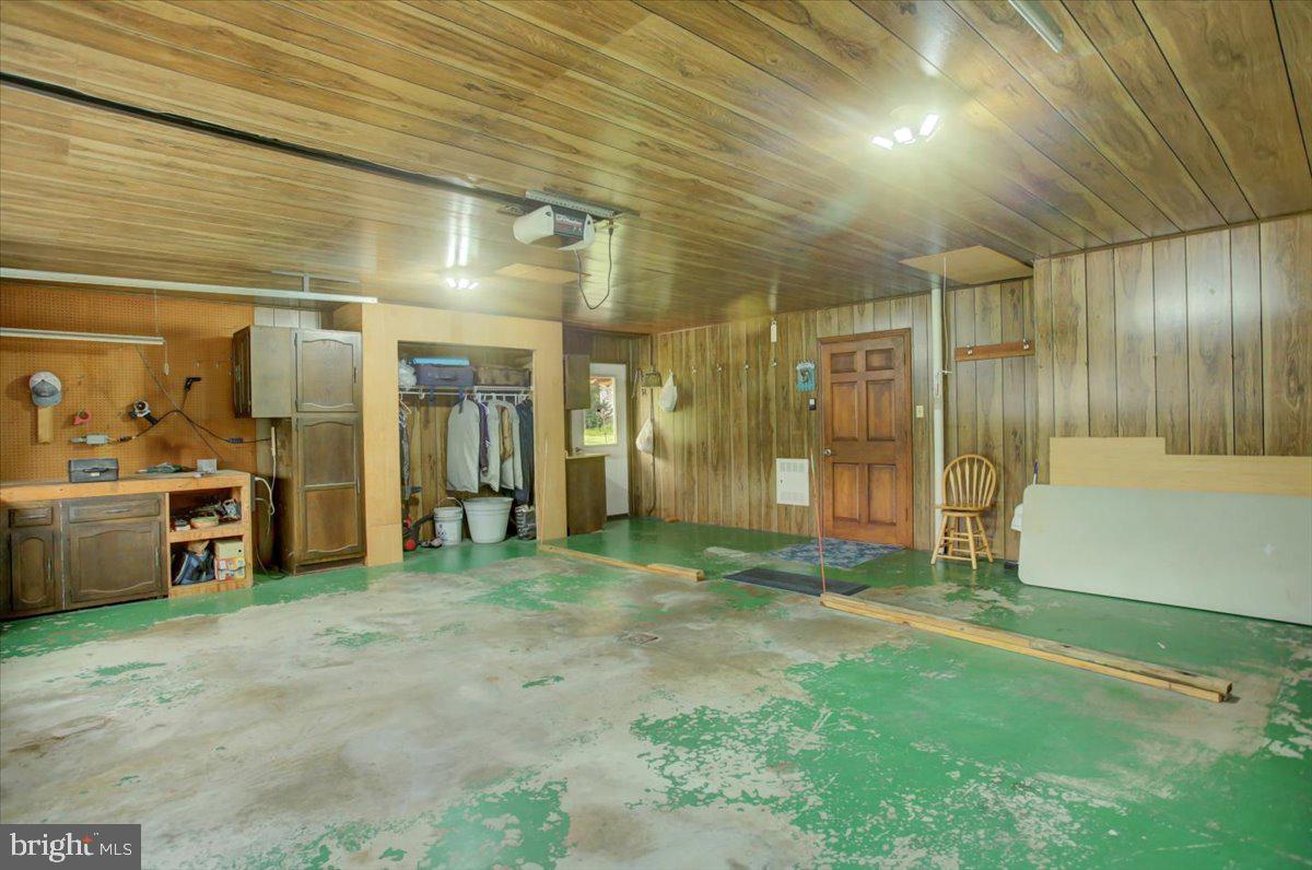 SOUTH GUILFORD - Residential