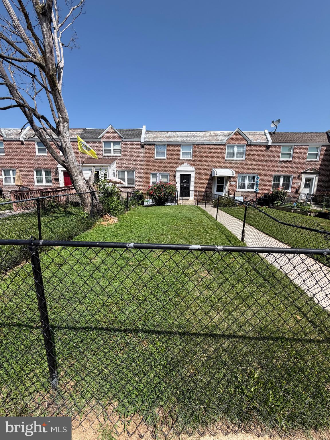 7511 SHERWOOD ROAD