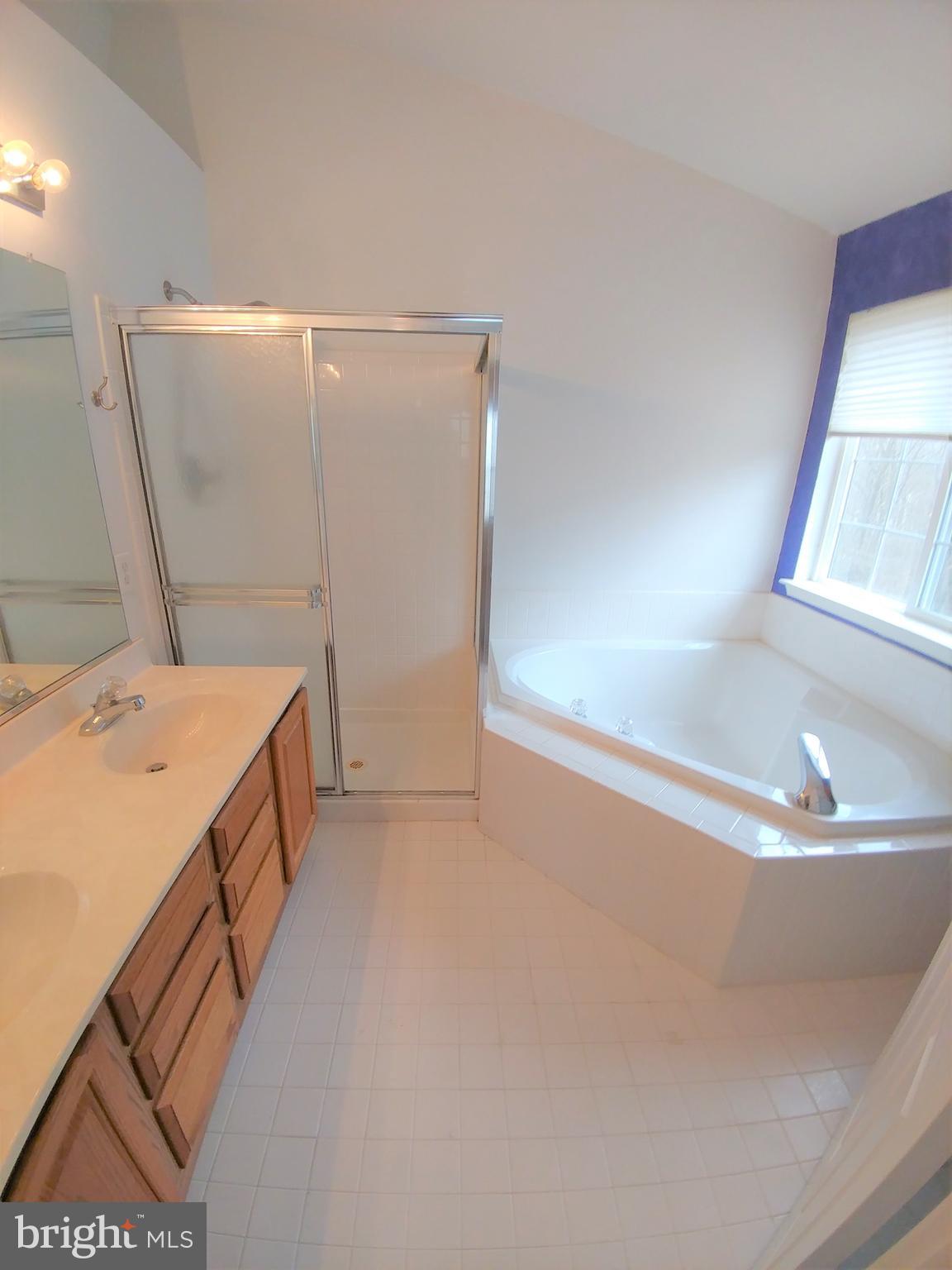 PINEY ORCHARD - Residential