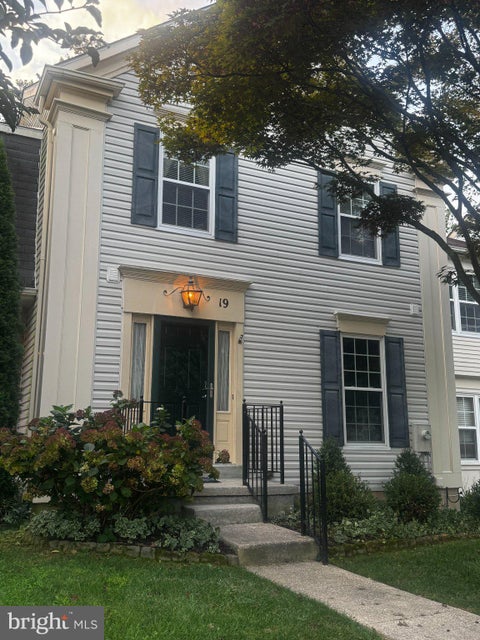Townhouse For Sale - 19 Southwark Bridge Way<br/> Baltimore County, LUTHERVILLE TIMONIUM, MD 21093