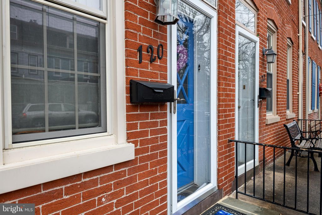 Photo of 120 N 8TH ST, COLUMBIA, PA 17512 (MLS # PALA2030346)