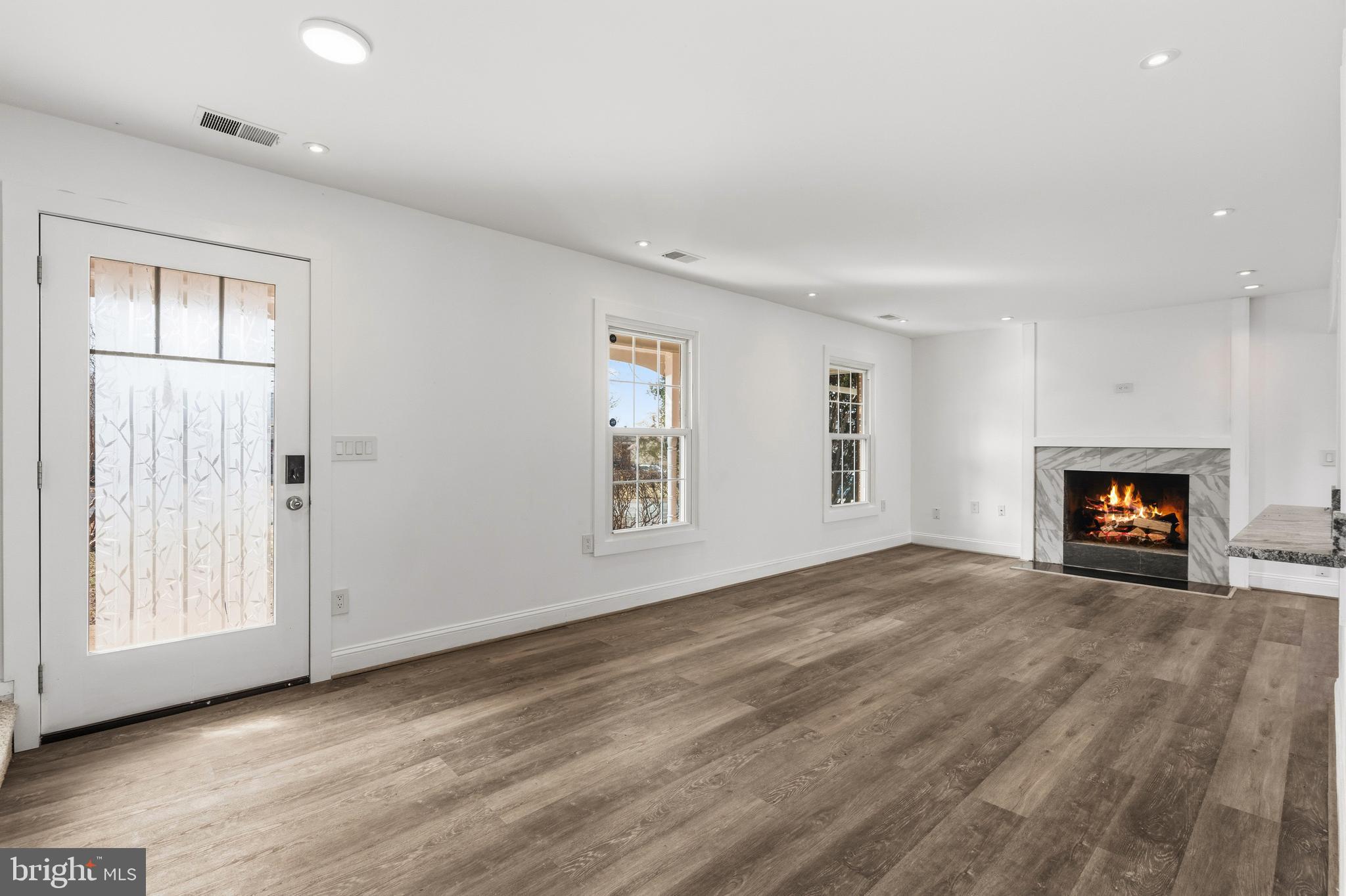 FARMINGTON HEIGHTS - Residential