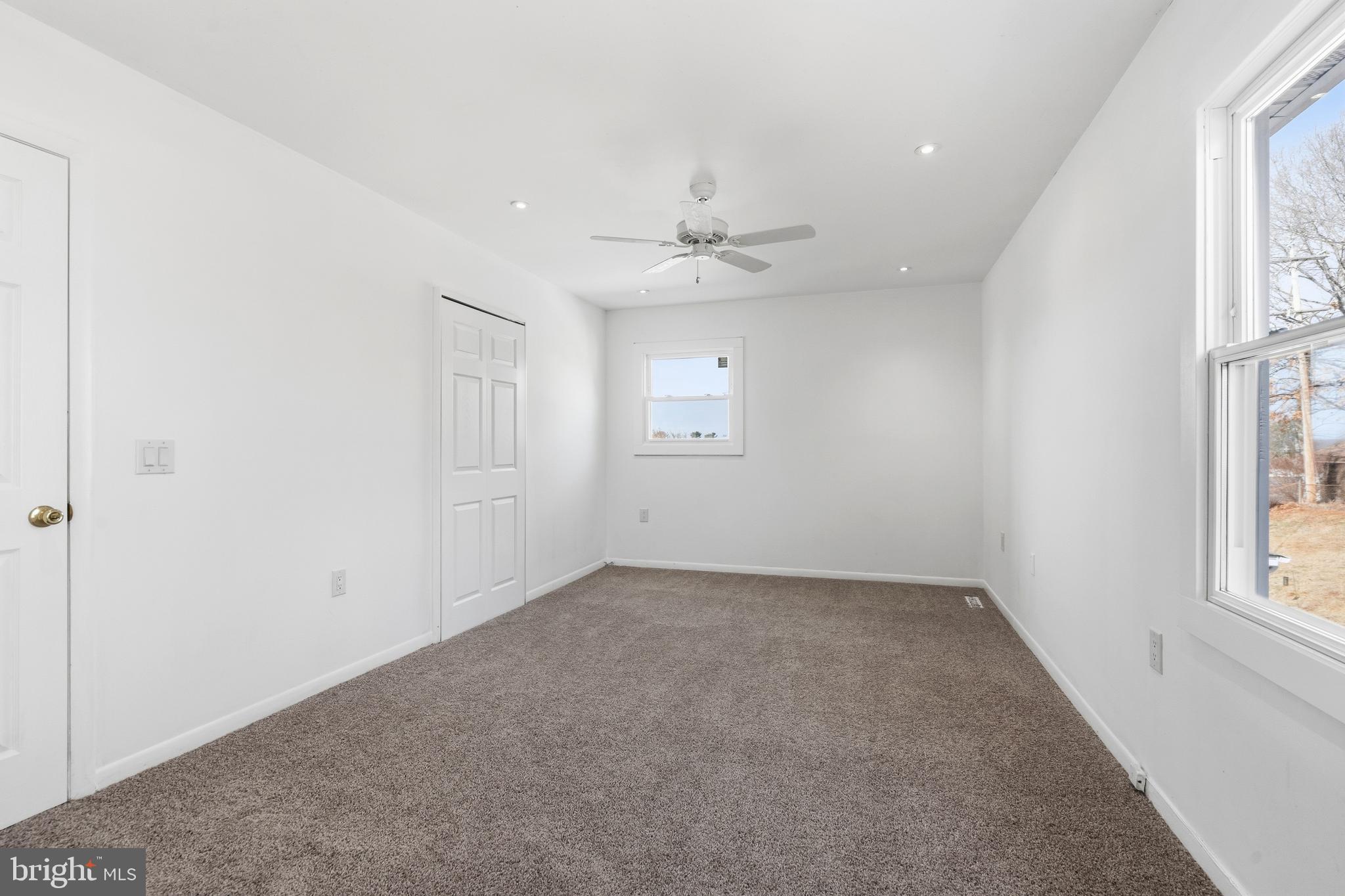 FARMINGTON HEIGHTS - Residential