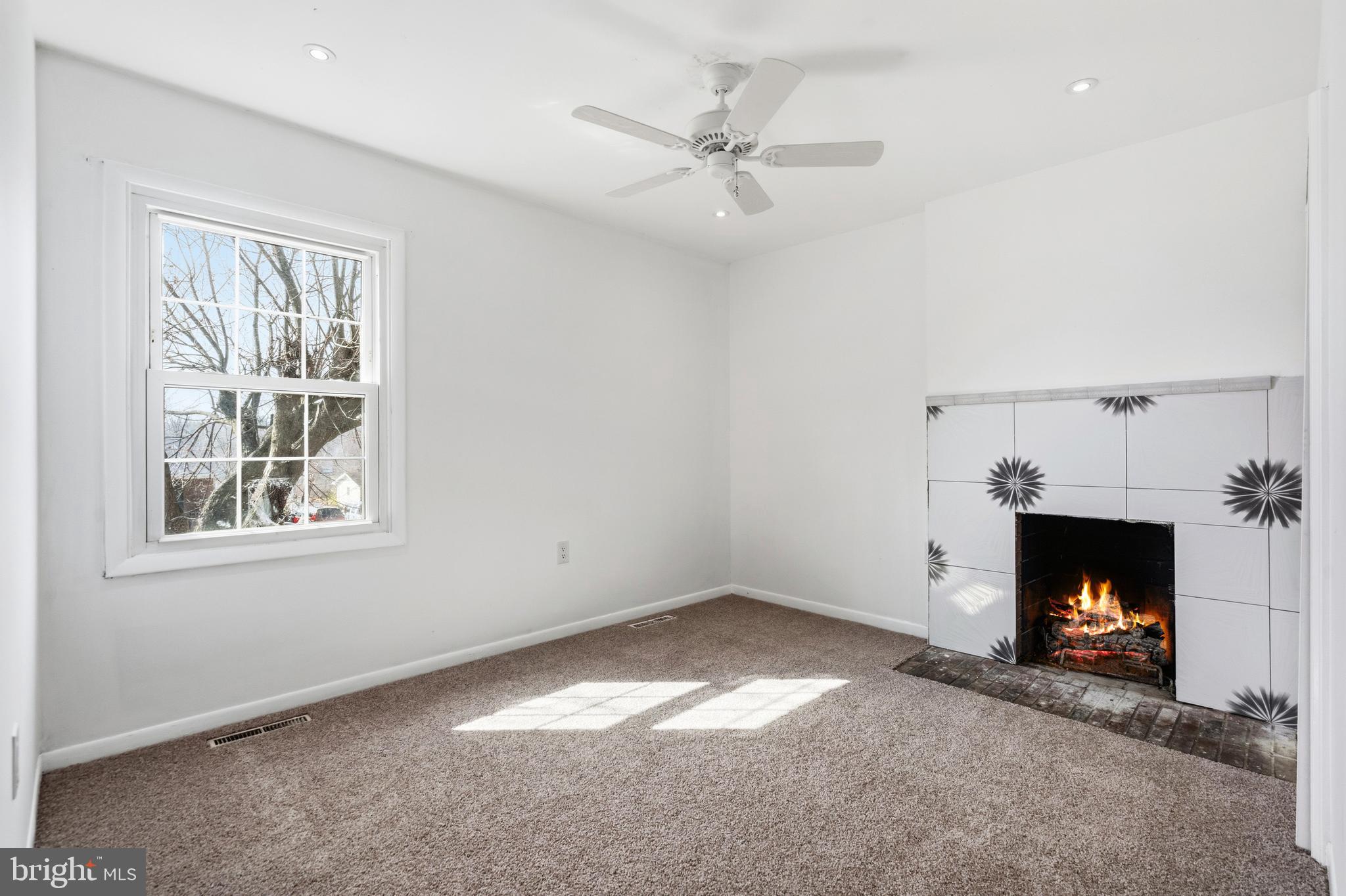 FARMINGTON HEIGHTS - Residential