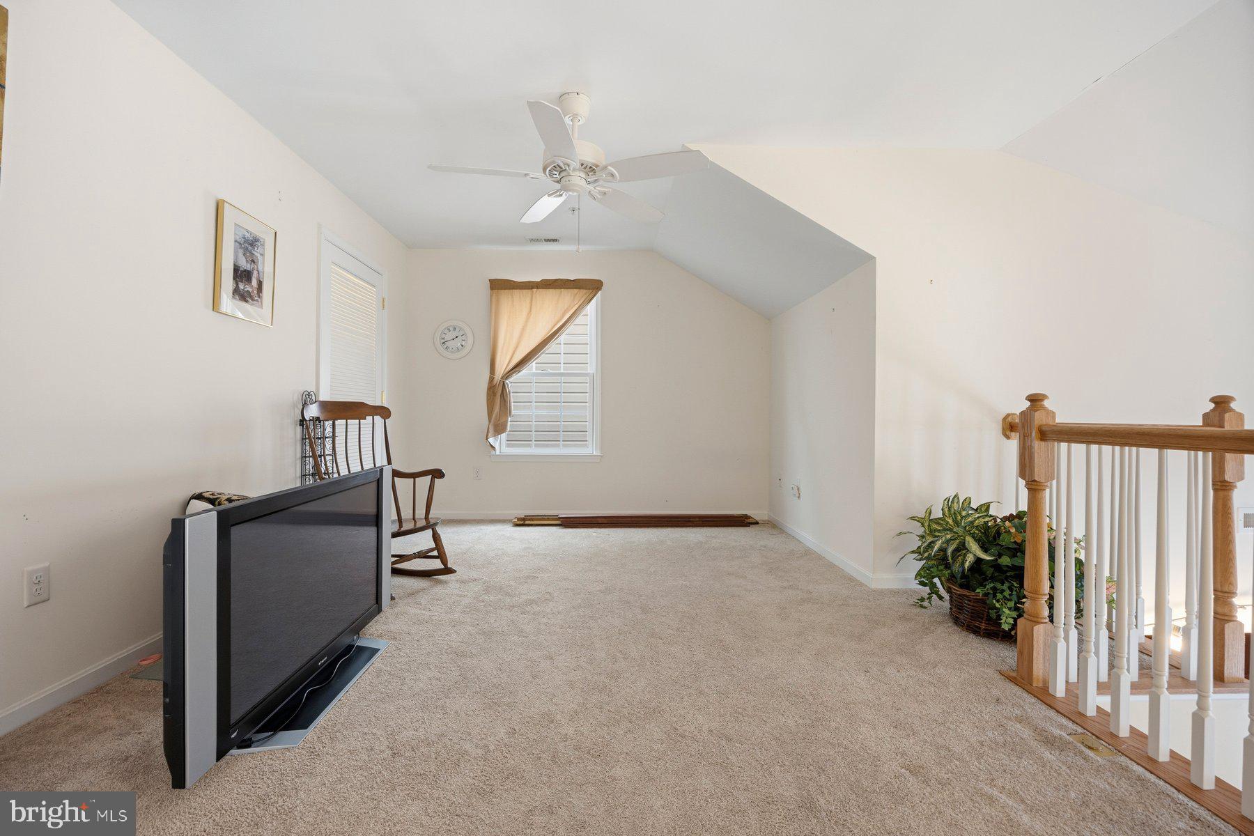 GOLDEN VIEW - Residential